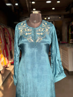 A LINE HANDWORK SUIT SET