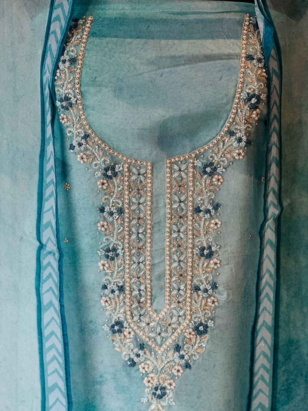 PURE ORGANZA HANDWORK SUIT SET