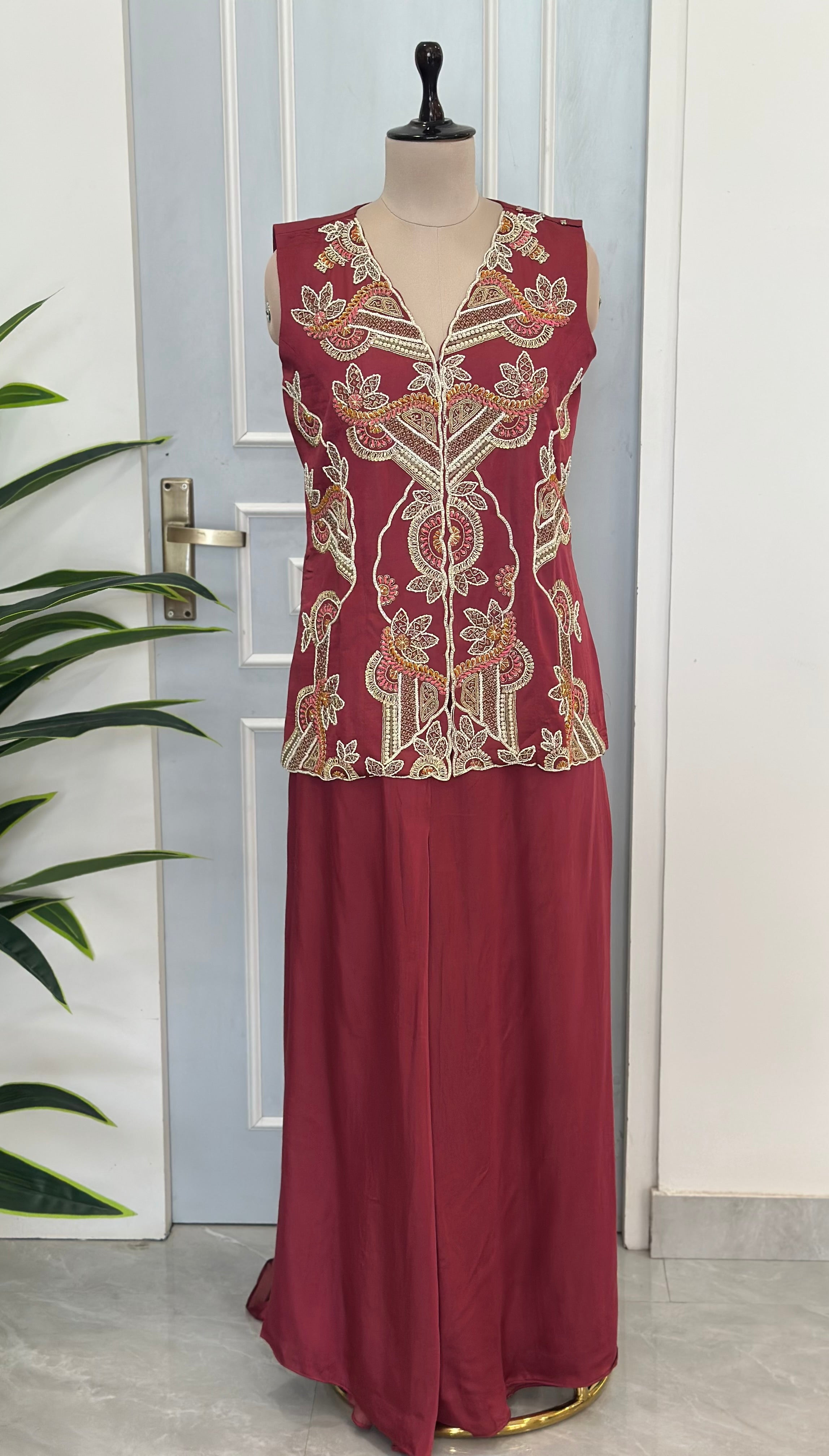 Mehroon Handwork Drape Saree Set