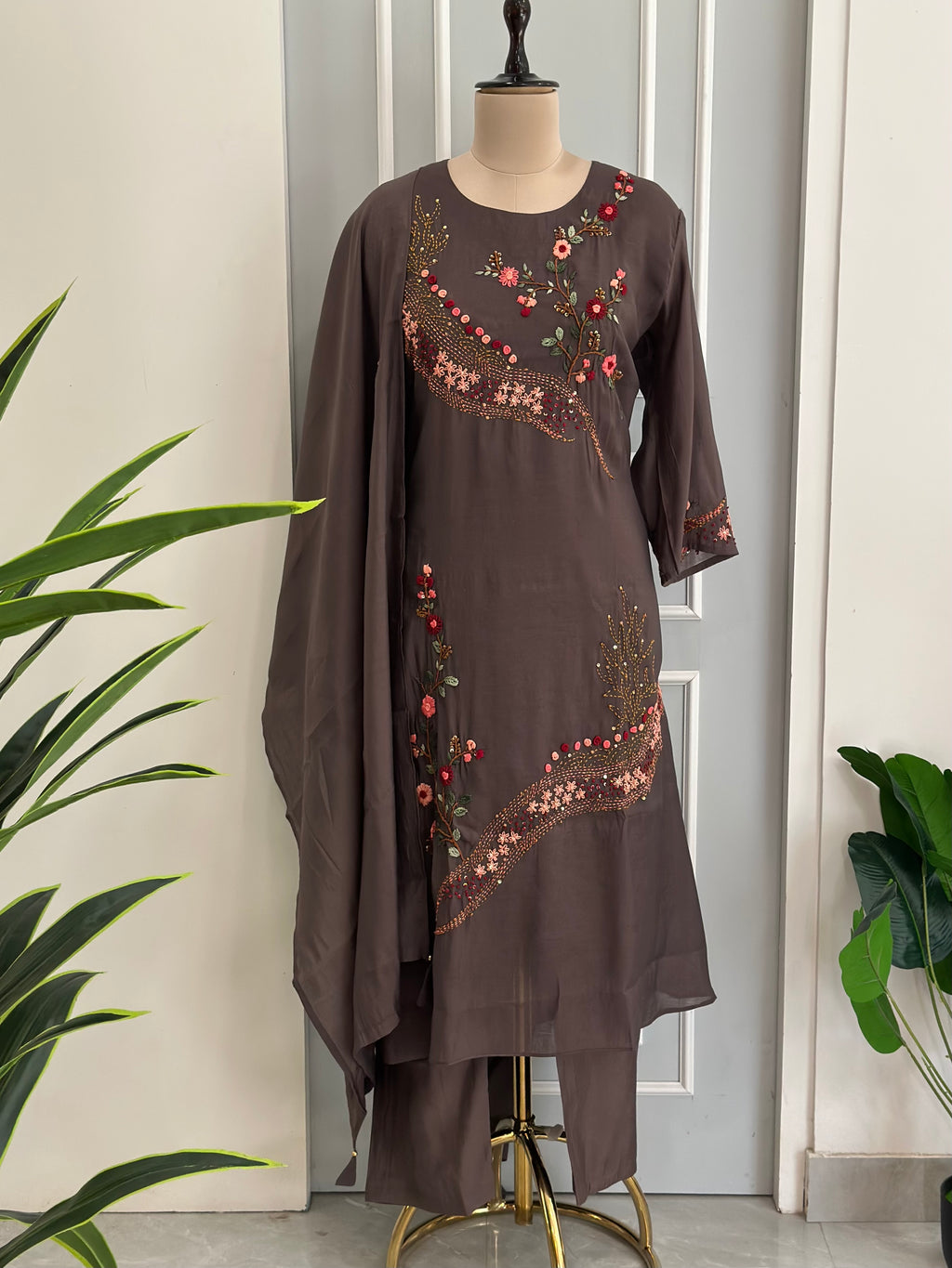 Beautiful Hand Embroidery Suit Set