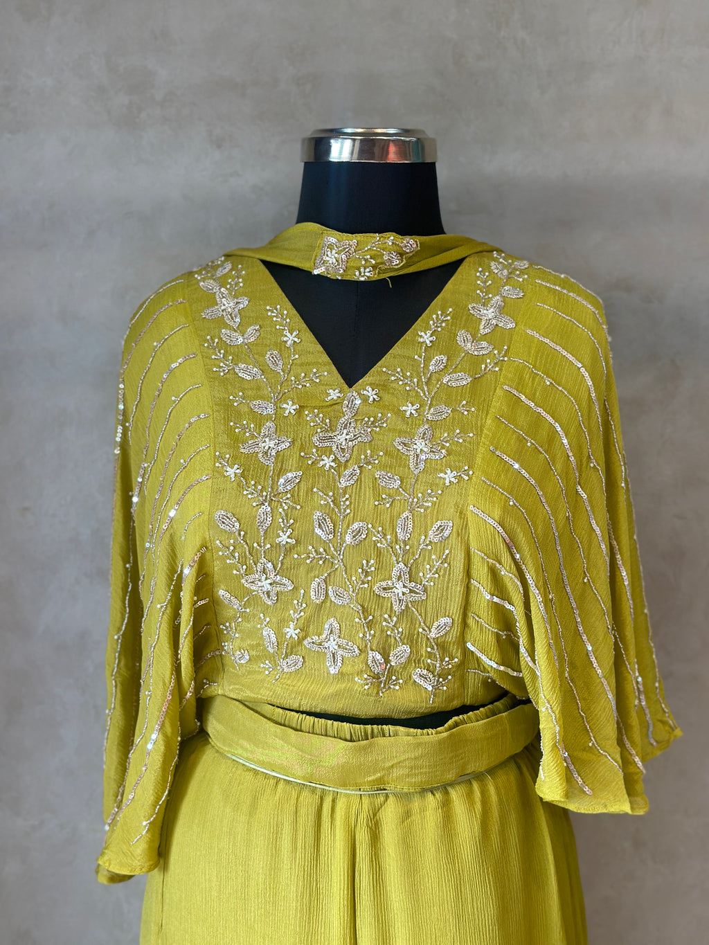 TRENDY HANDWORK PLAZO SET