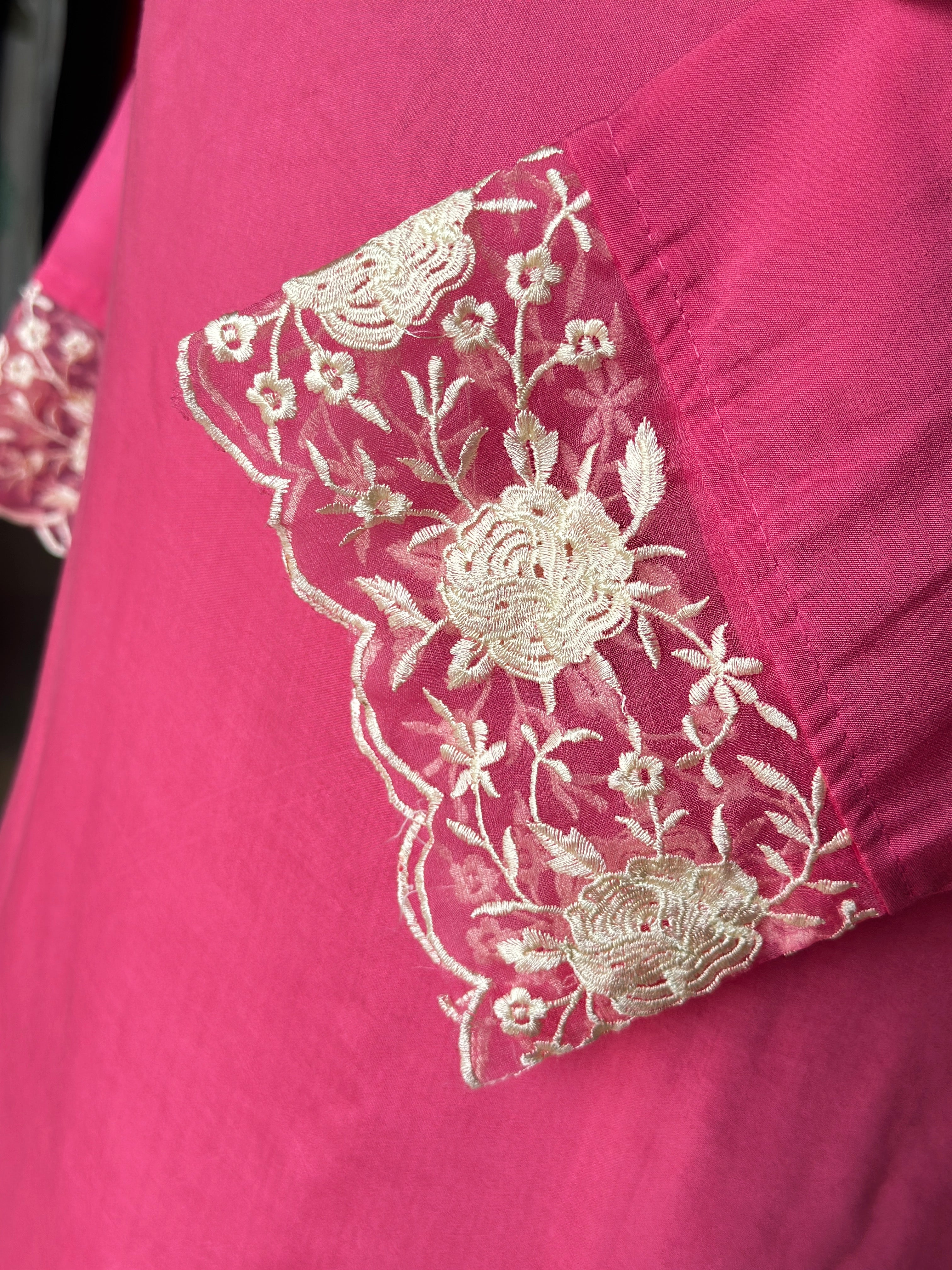 EMBROIDERED SUIT SET