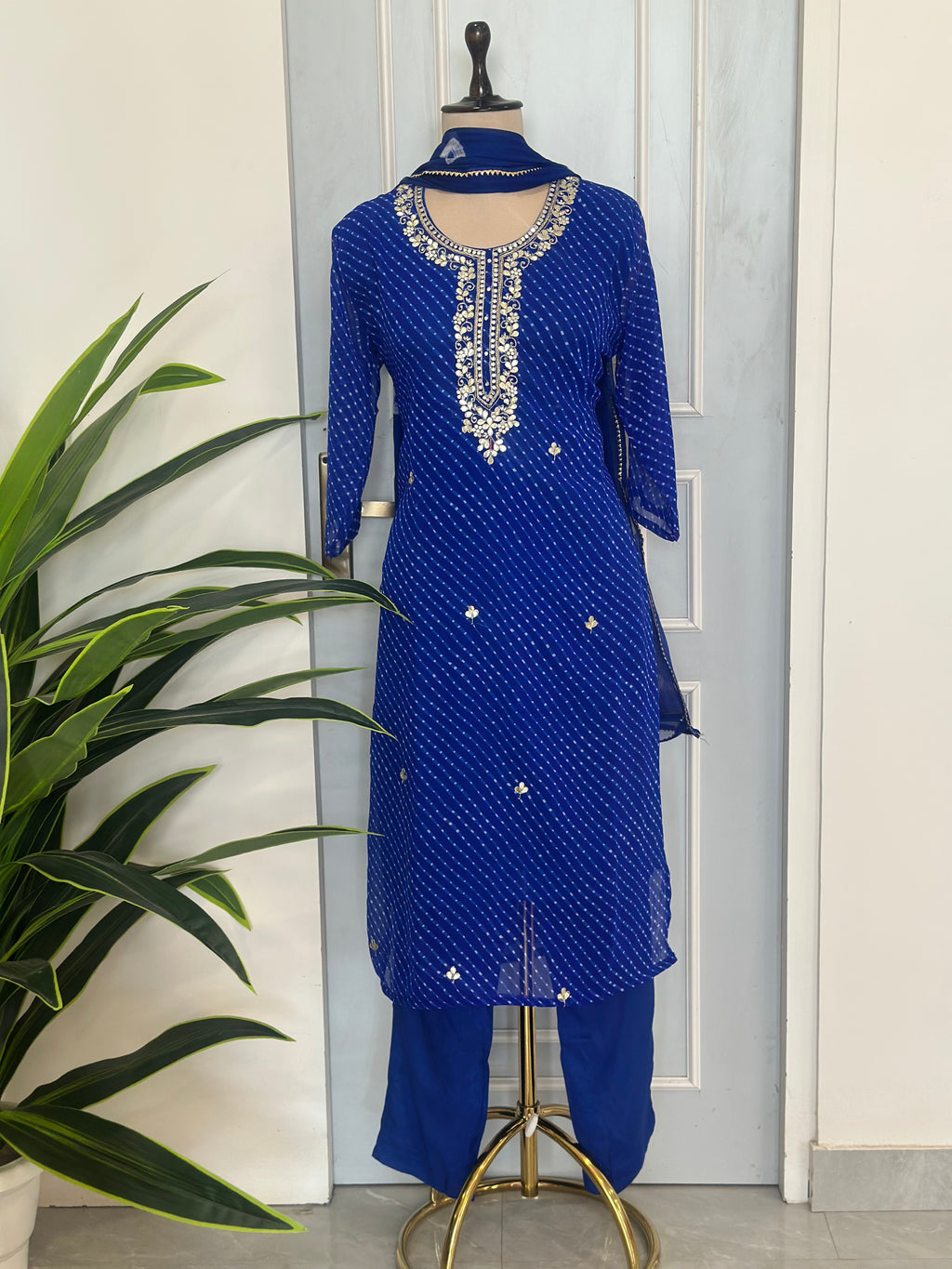 Elegant Gota Work Leheriya Suit Set