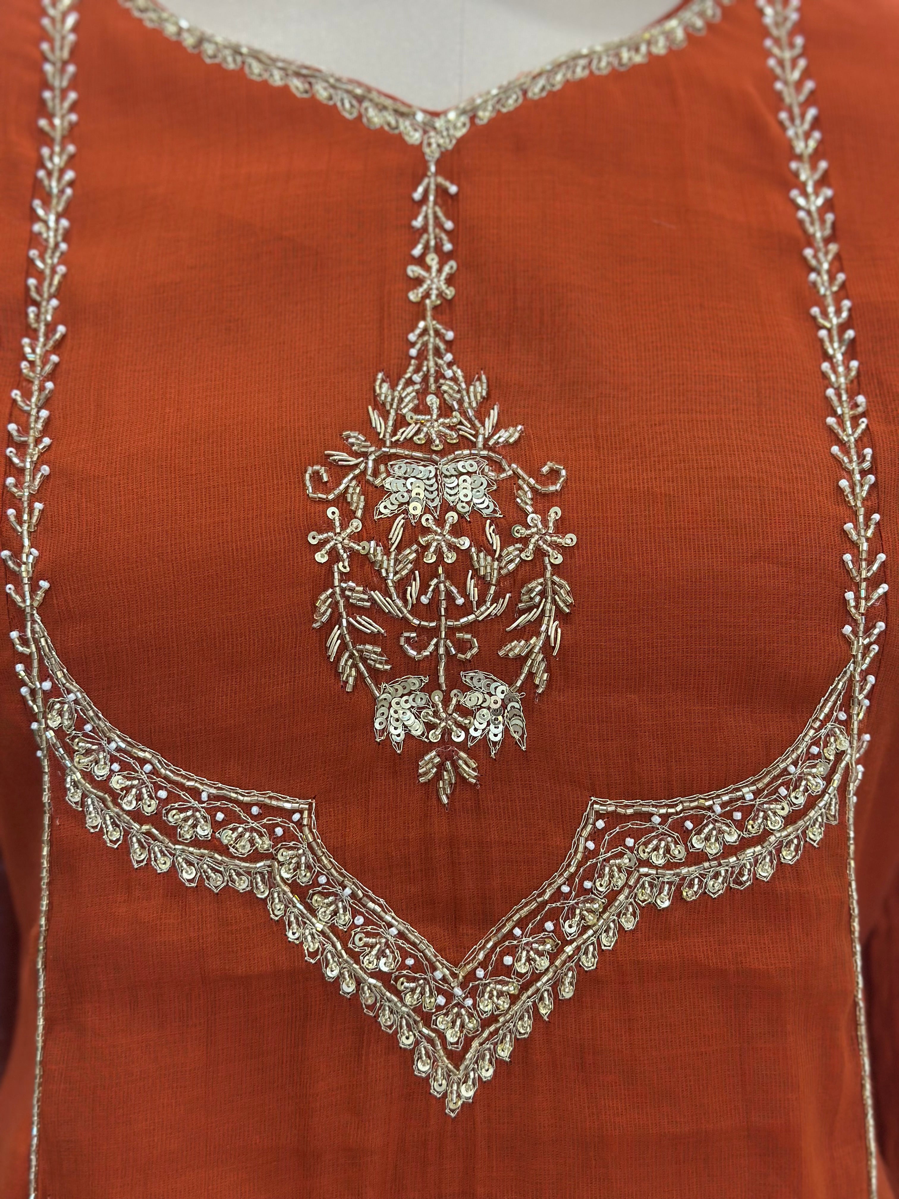 Graceful Festive Kurta Set with Delicate Embroidery