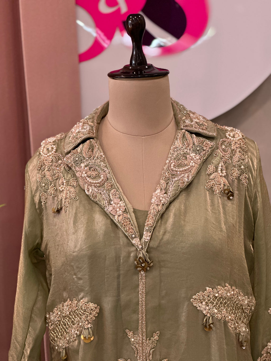 Modern Ethnic Co-ord Set With Heavy Handwork
