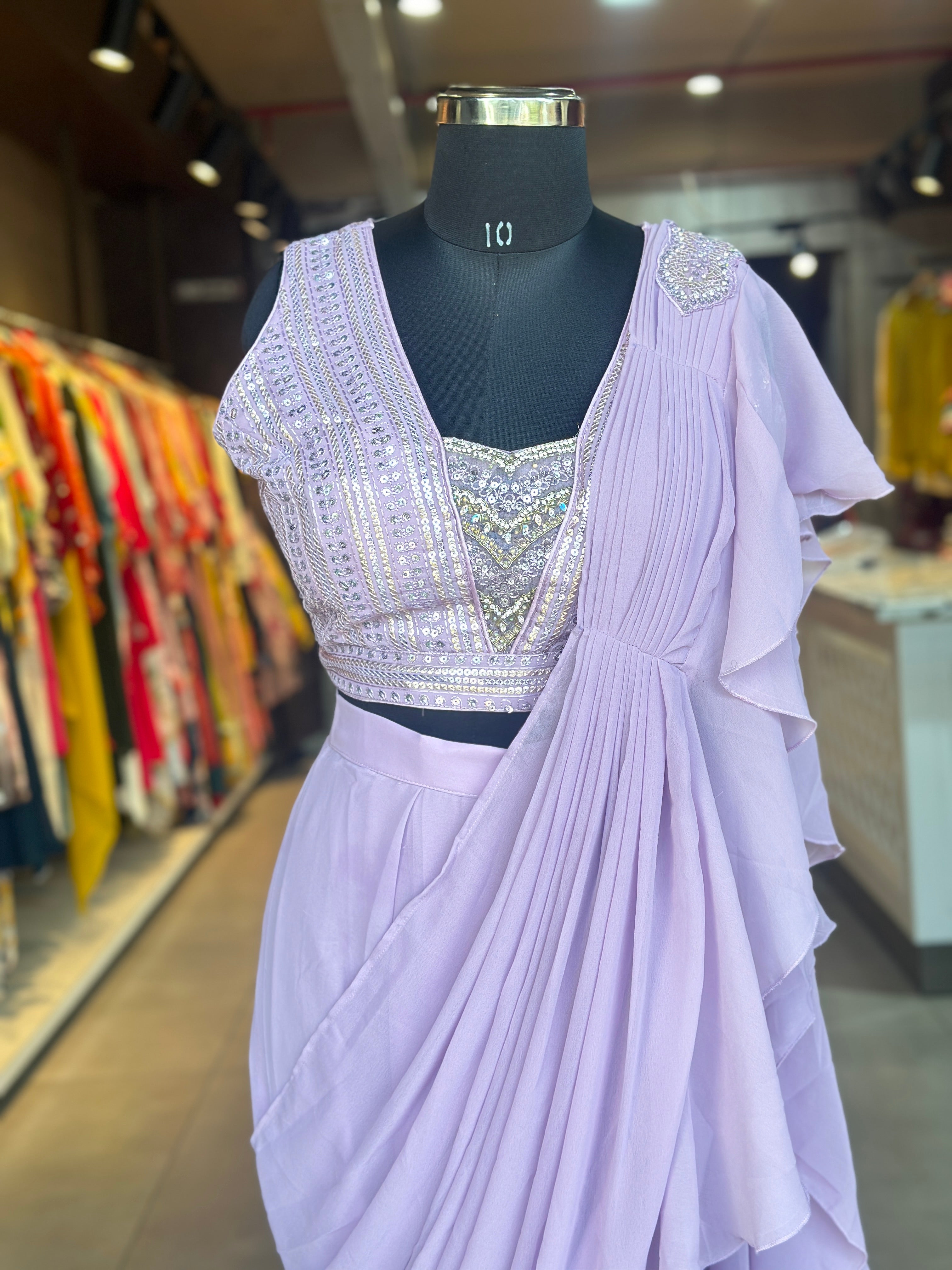 Draping Saree With Heavy Blouse