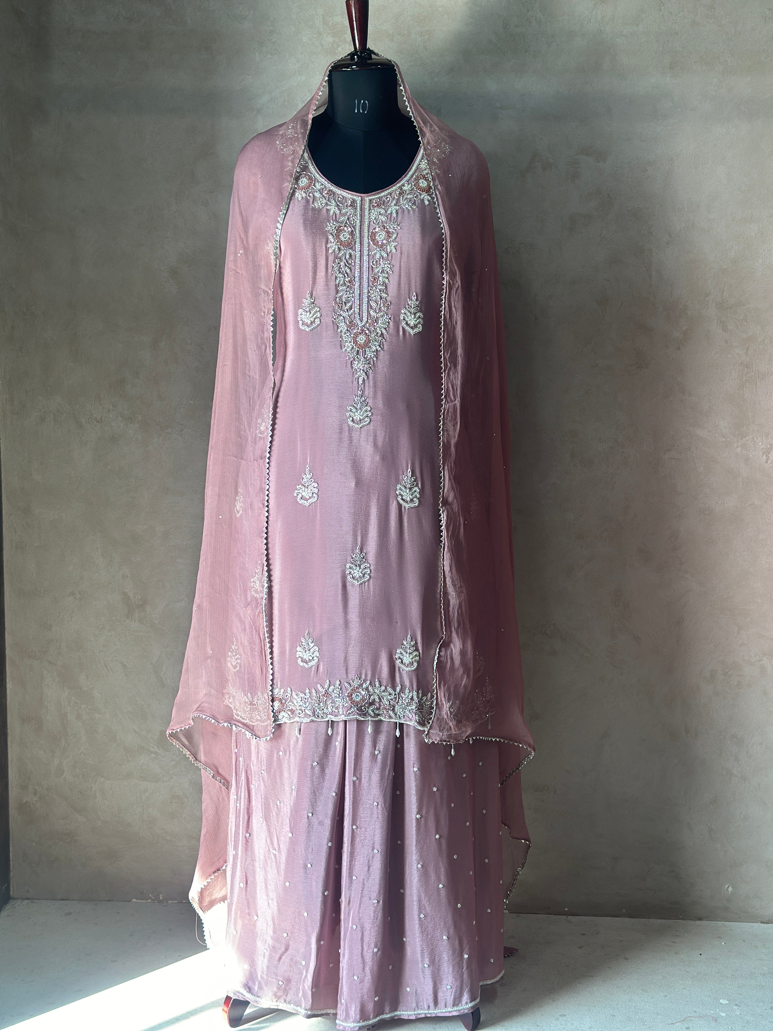 BEAUTIFUL PLAZO SET WITH HANDWORK