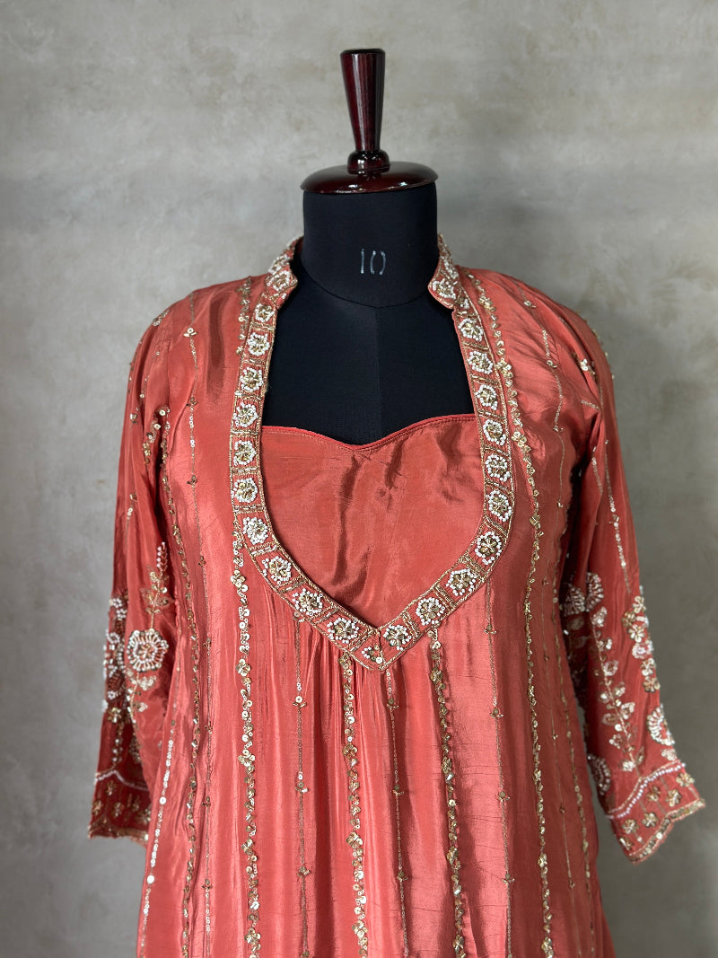 ELEGANT ETHNIC KURTA SET