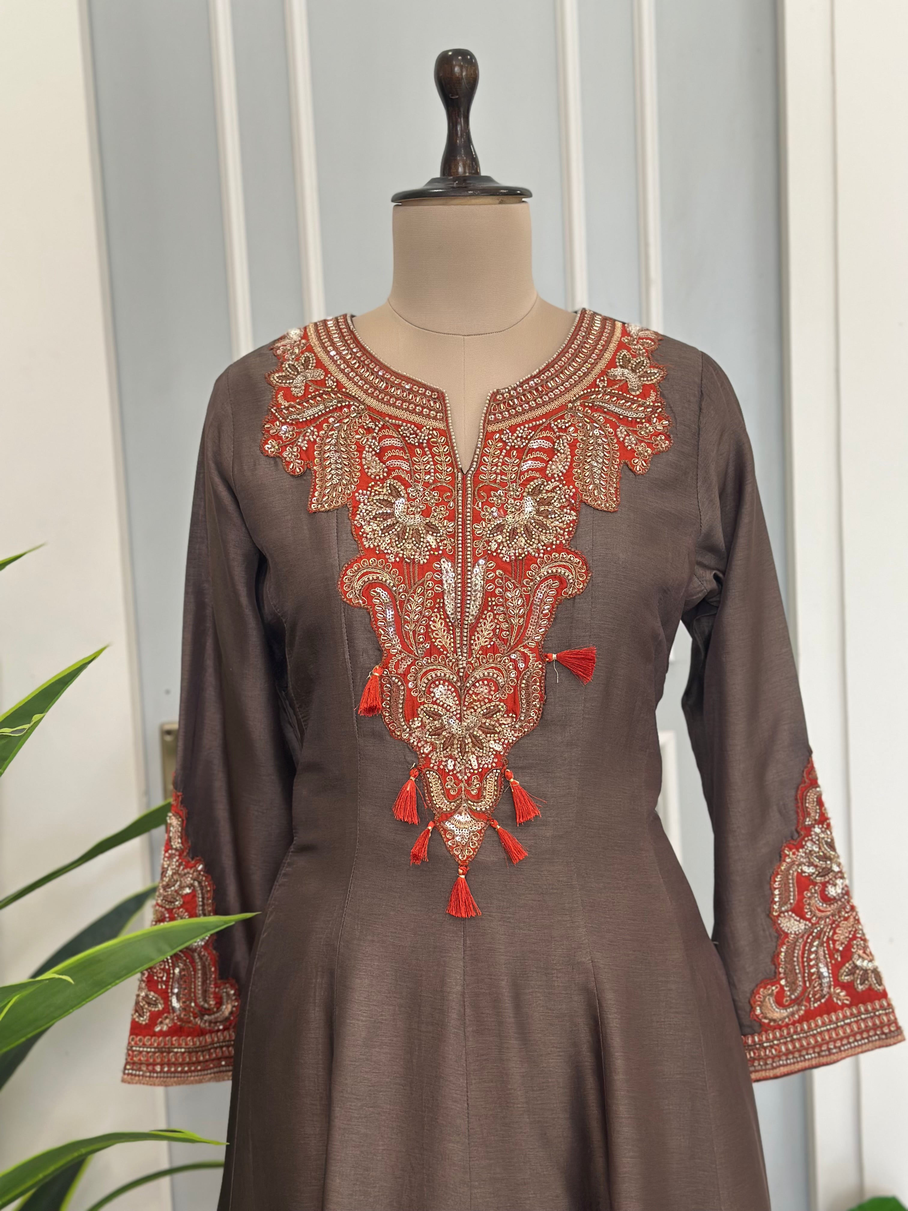 ELEGANT ANARKALI SUIT SET
