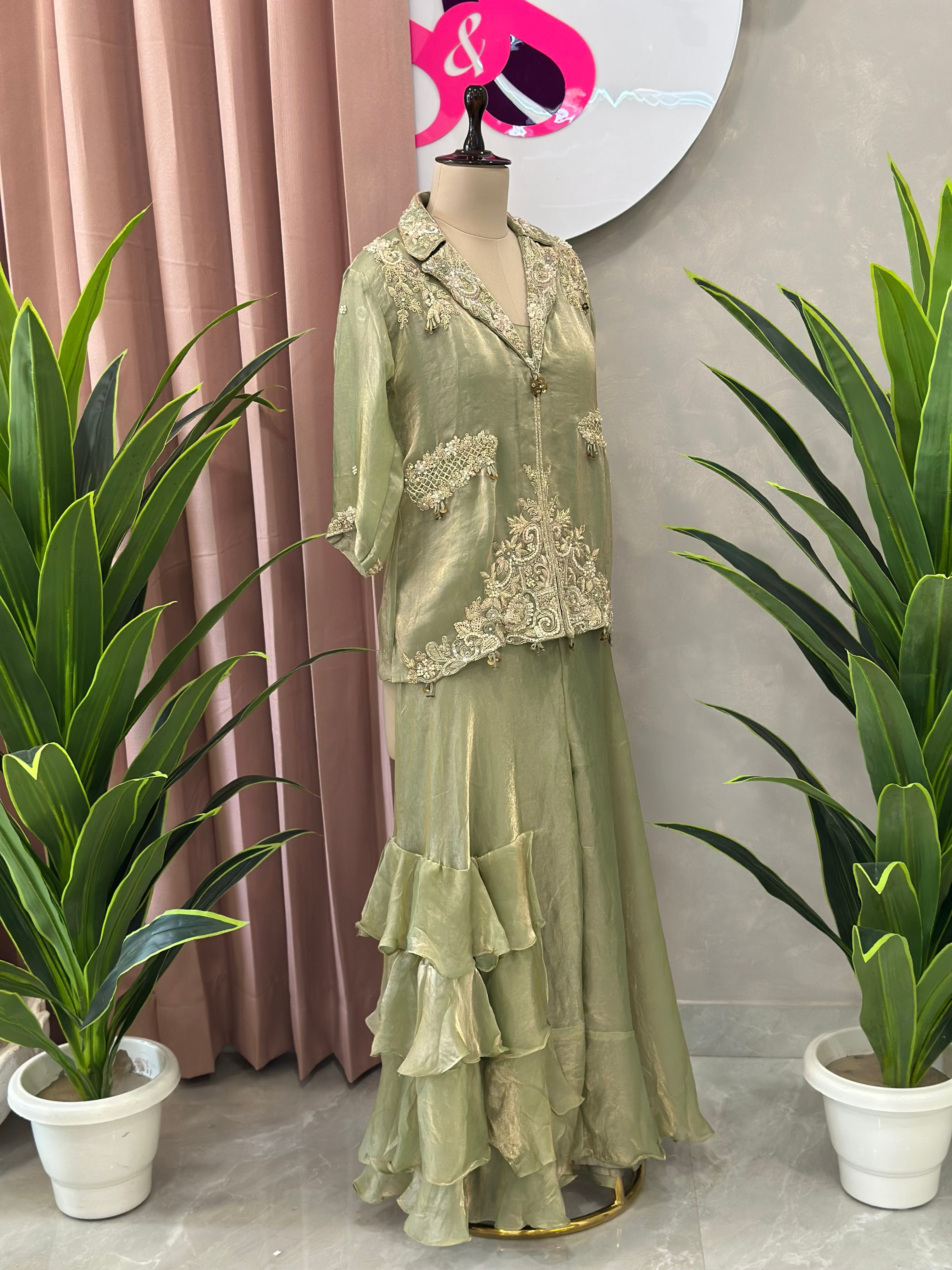 Modern Ethnic Co-ord Set With Heavy Handwork