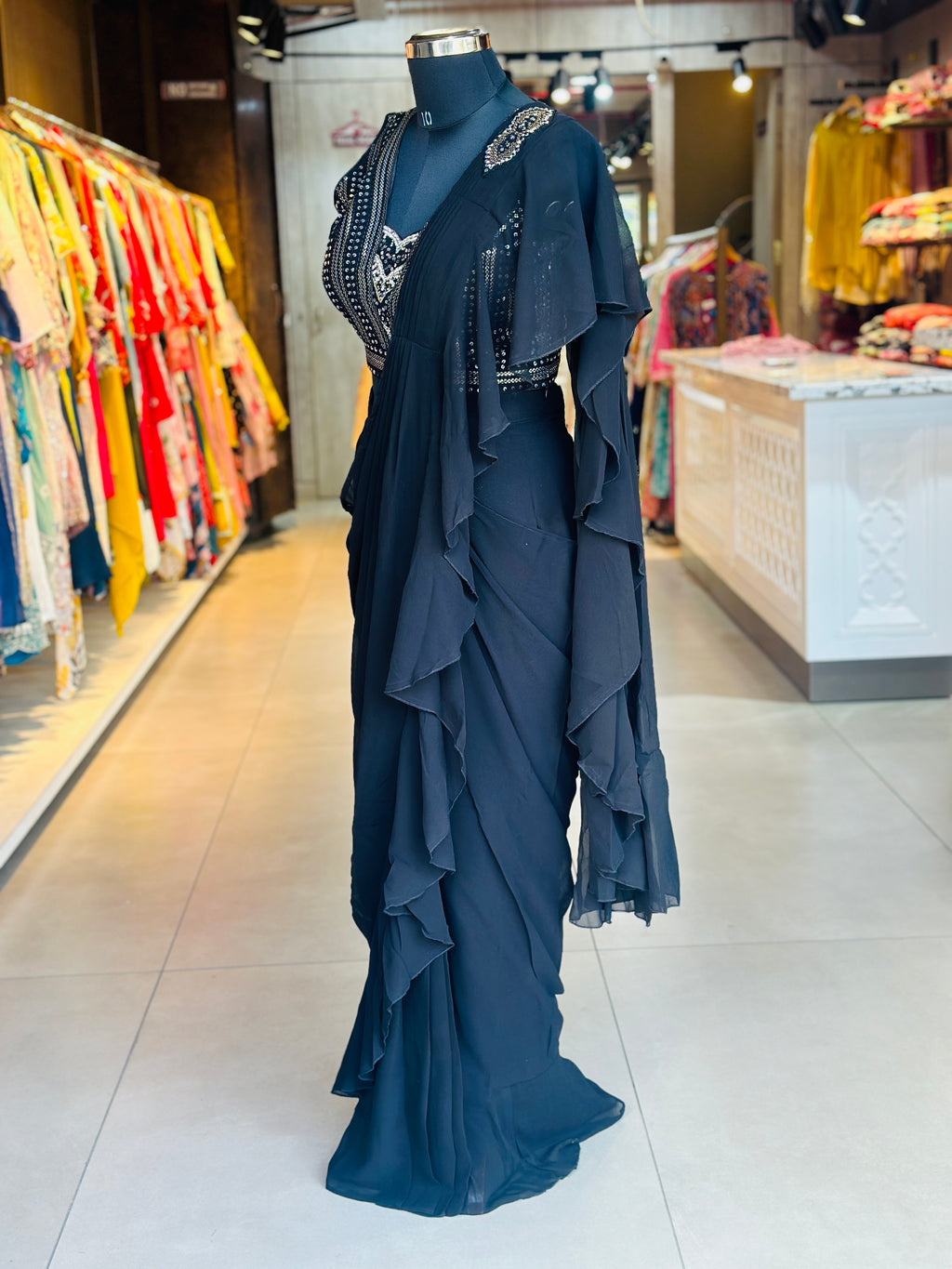 Draping Saree With Heavy Blouse