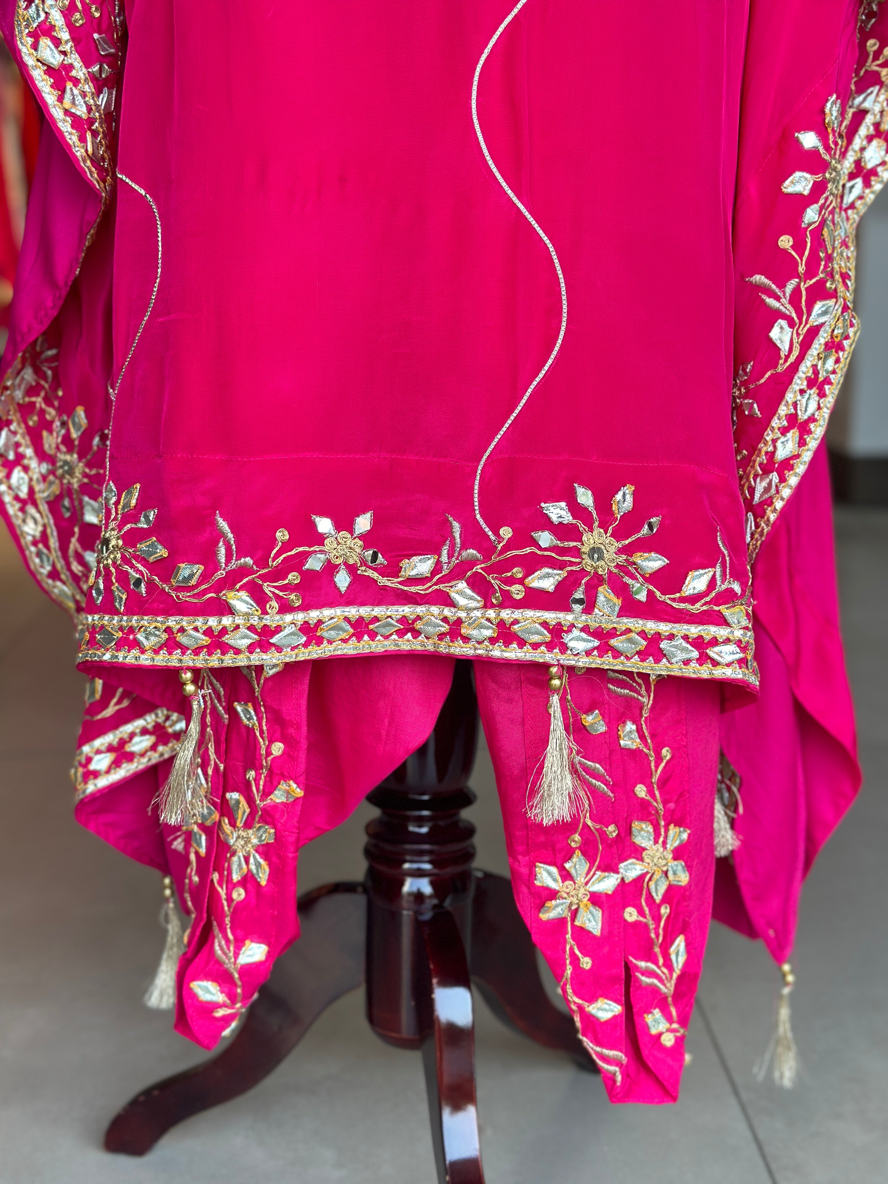 KAFTAN IN GOTTA PATTI