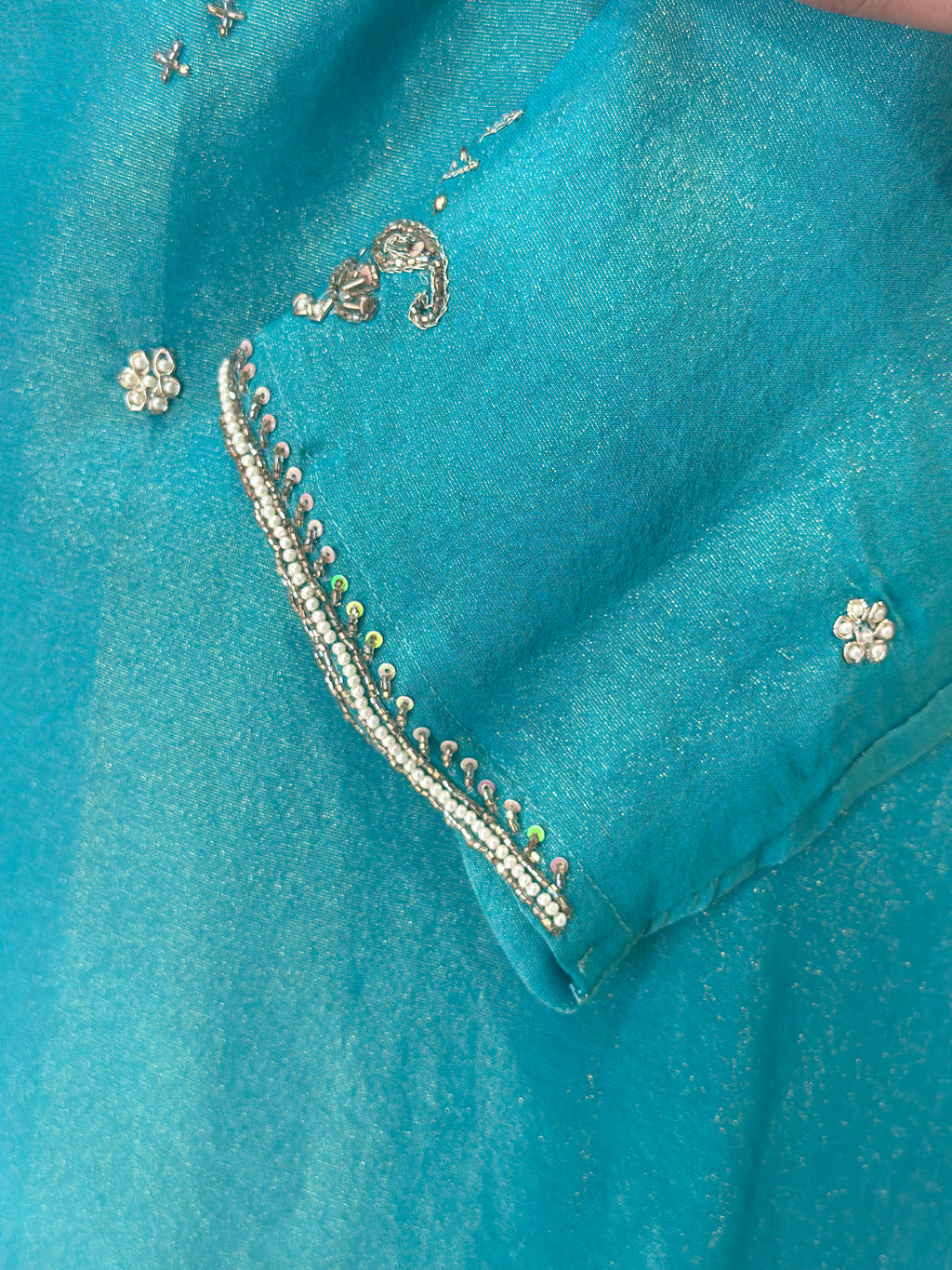 PURE TISSUE HANDWORK SUIT SET
