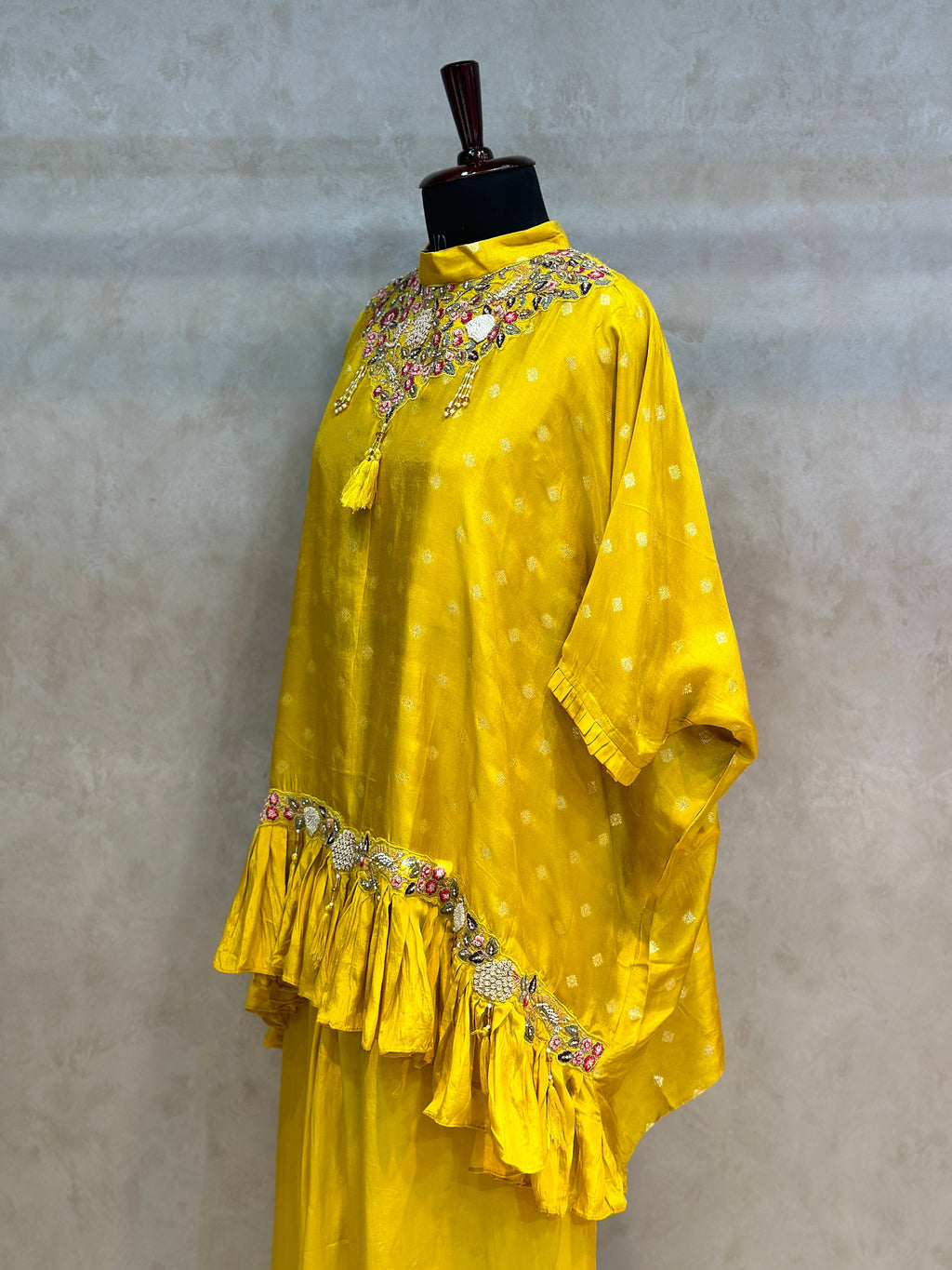 FLORAL HANDWORK KAFTAN SET