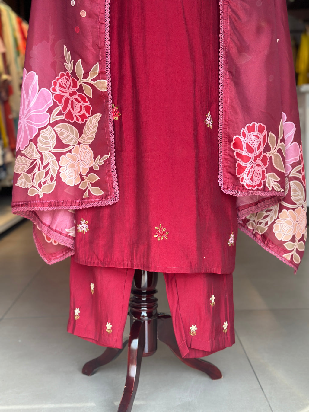 HAND EMBROIDERED STRAIGHT SUIT SET