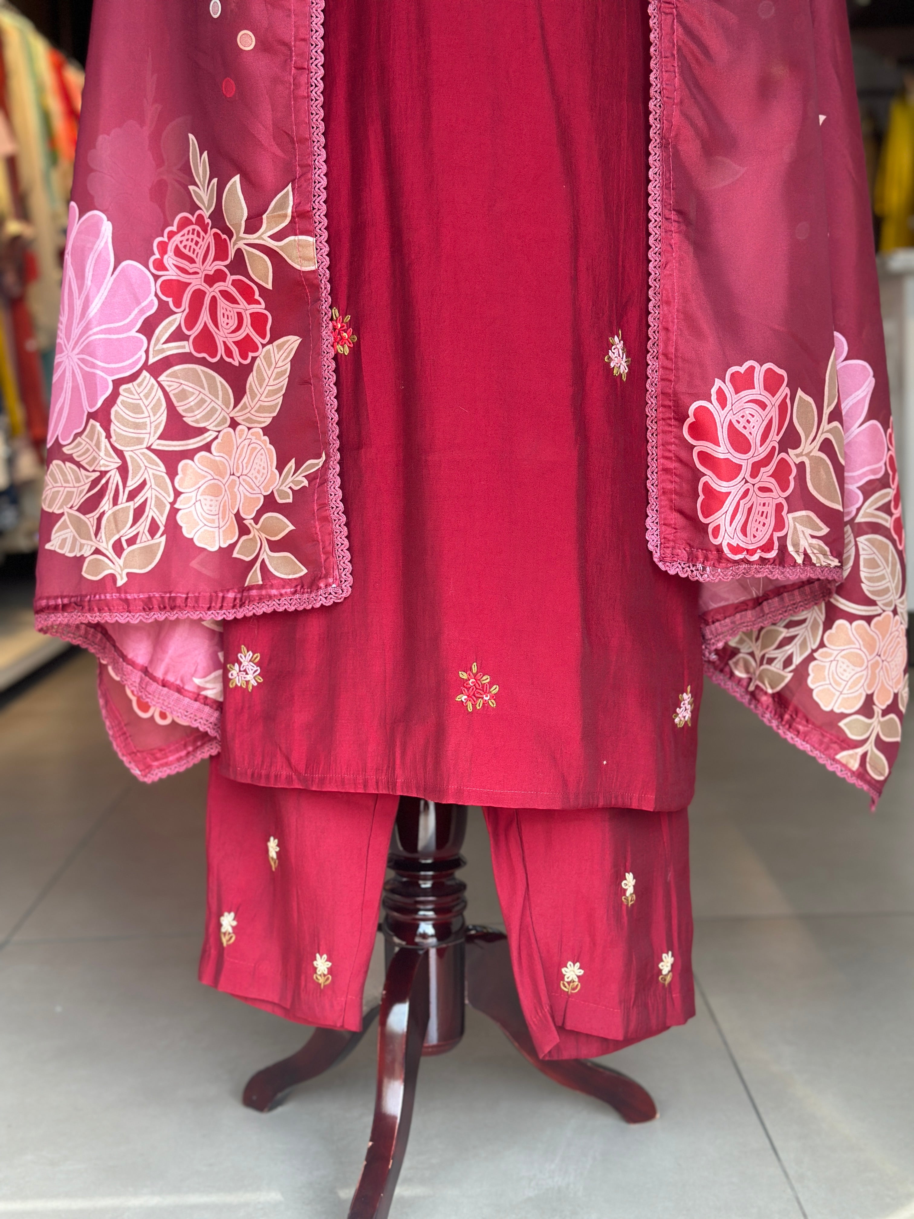 HAND EMBROIDERED STRAIGHT SUIT SET
