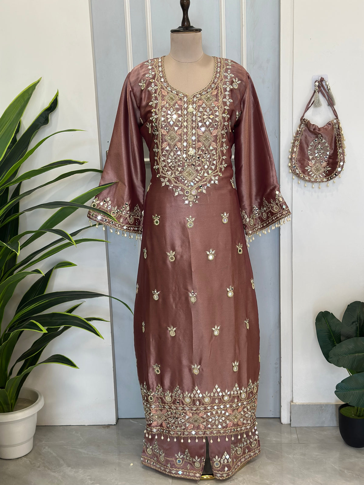 Premium Festive Handwork Set With Potli