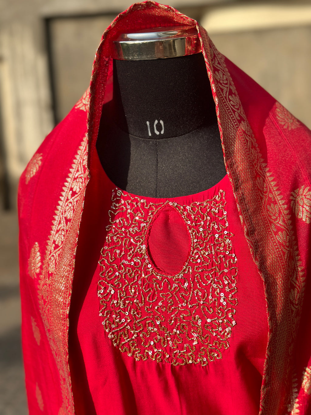 BANARASI STRAIGHT HANDWORK SUIT SET