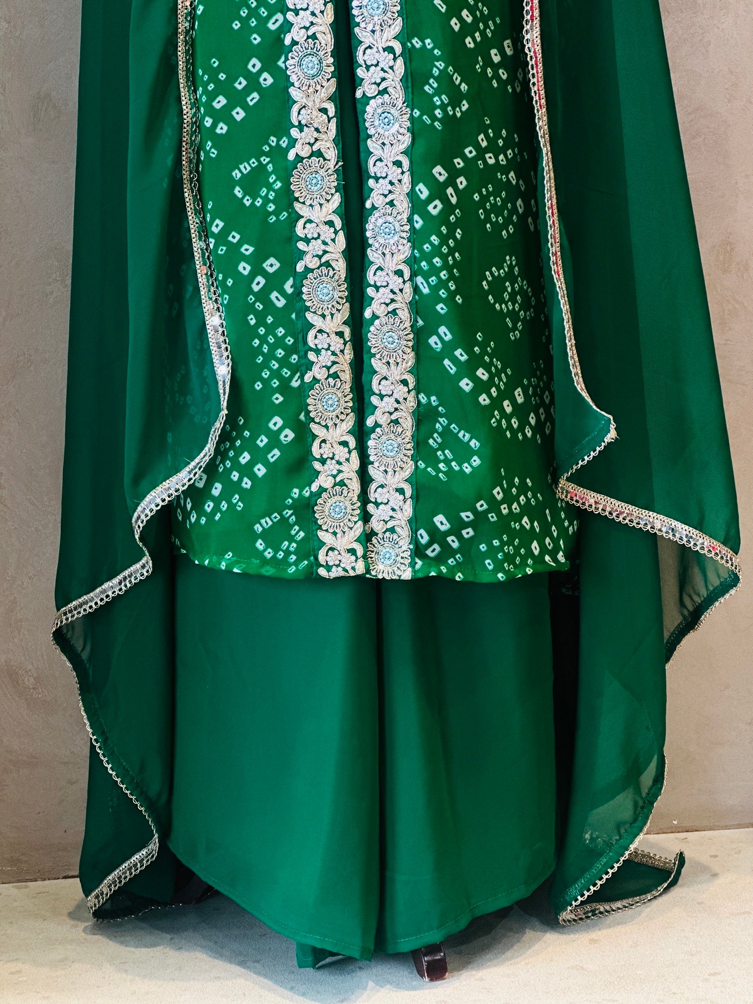 BEAUTIFUL BHANDEJ SPECIAL PLAZO SET