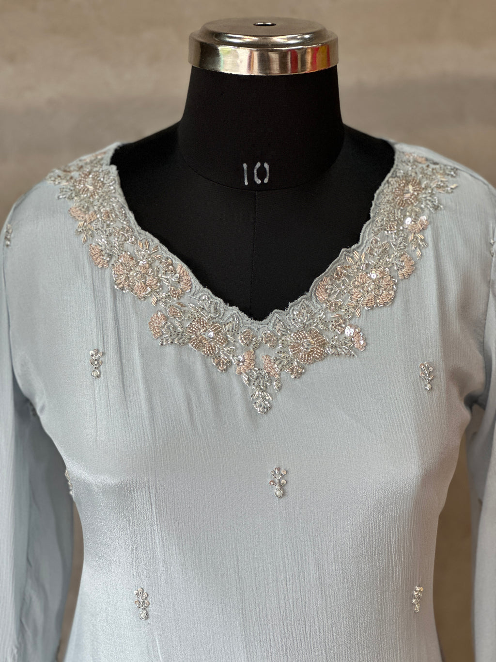 BEAUTIFUL HANDWORK PLAZO SET