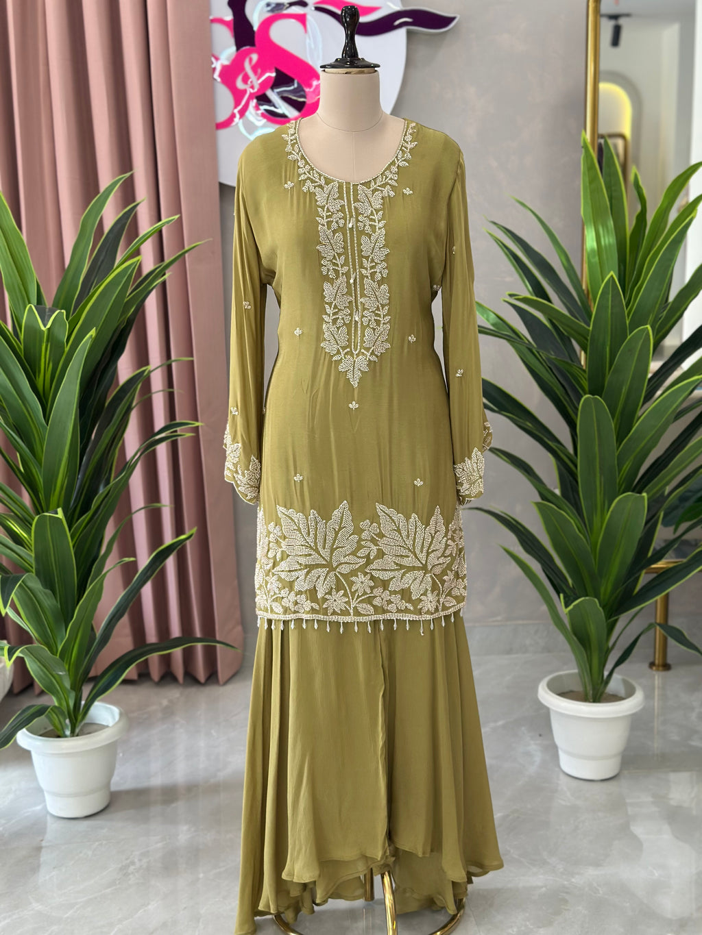 Elegant Handwork Plazo Set