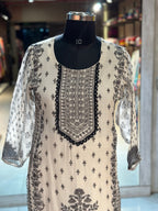 PAKISTANI STYLE SUIT SET