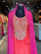 STRAIGHT BHANDEJ SUIT SET