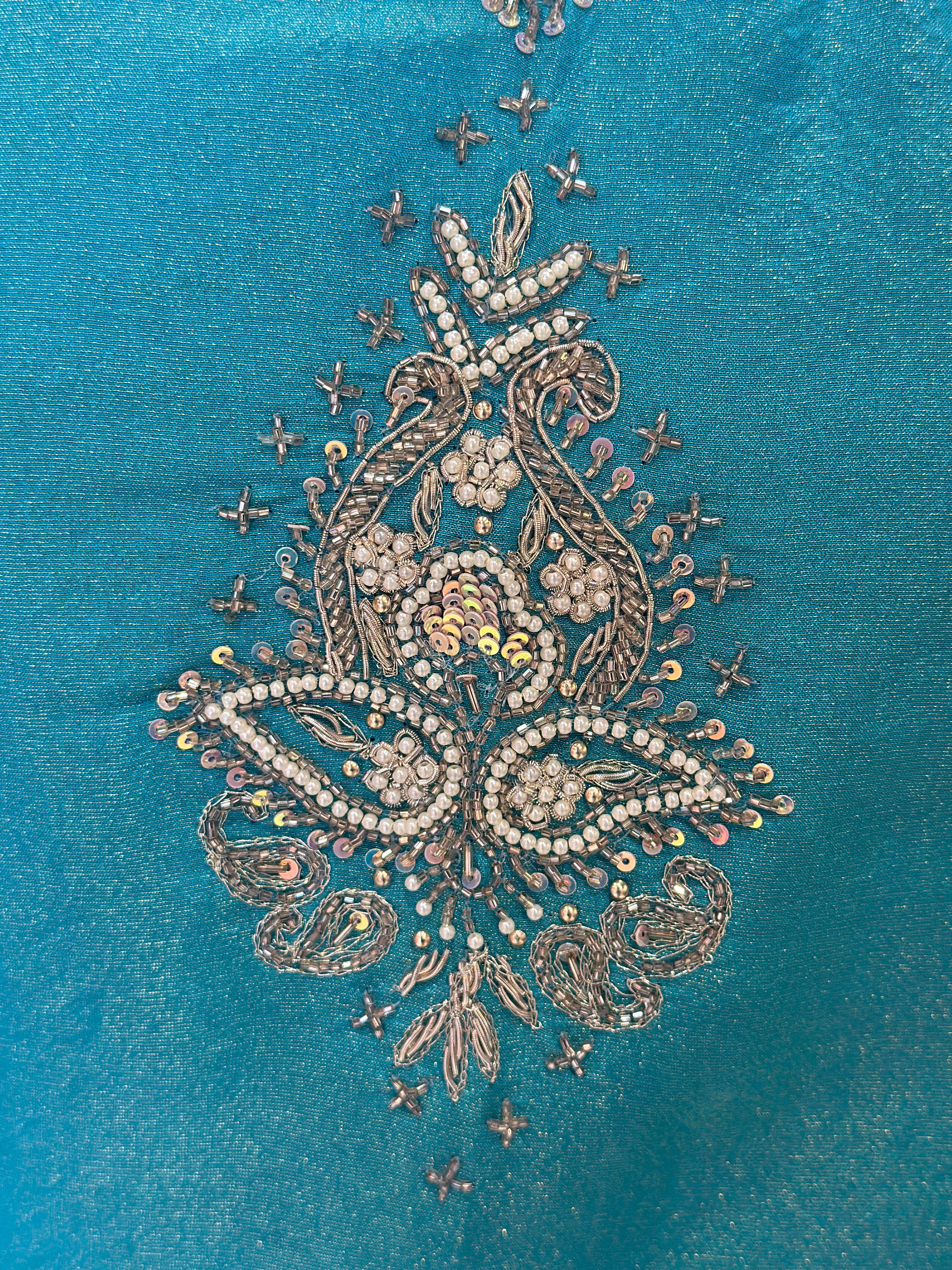 PURE TISSUE HANDWORK SUIT SET