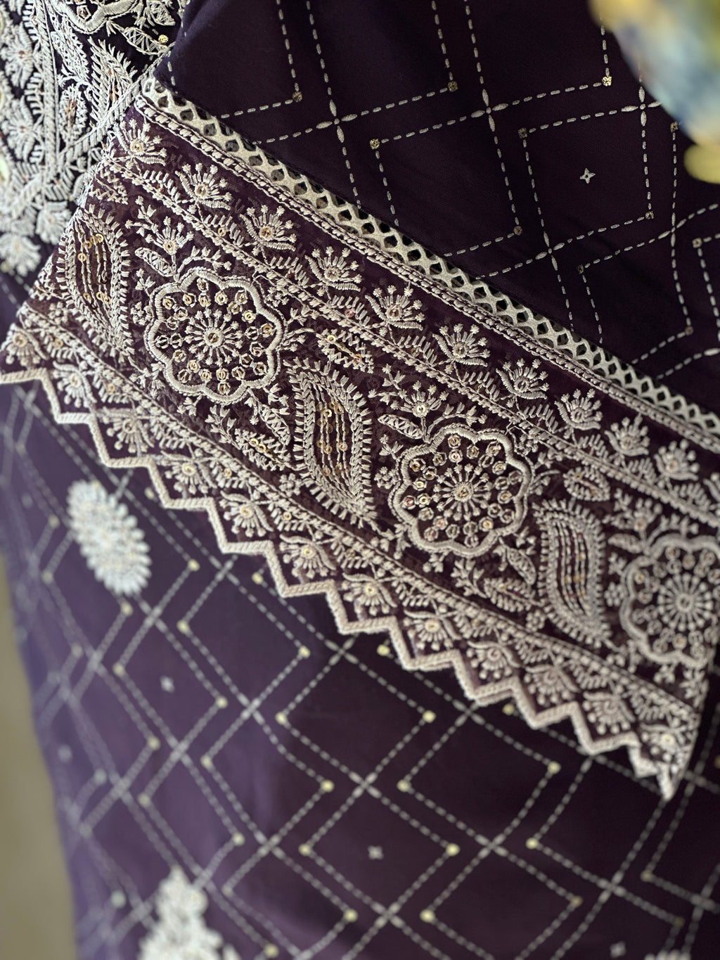 EMBROIDERED SUIT SET