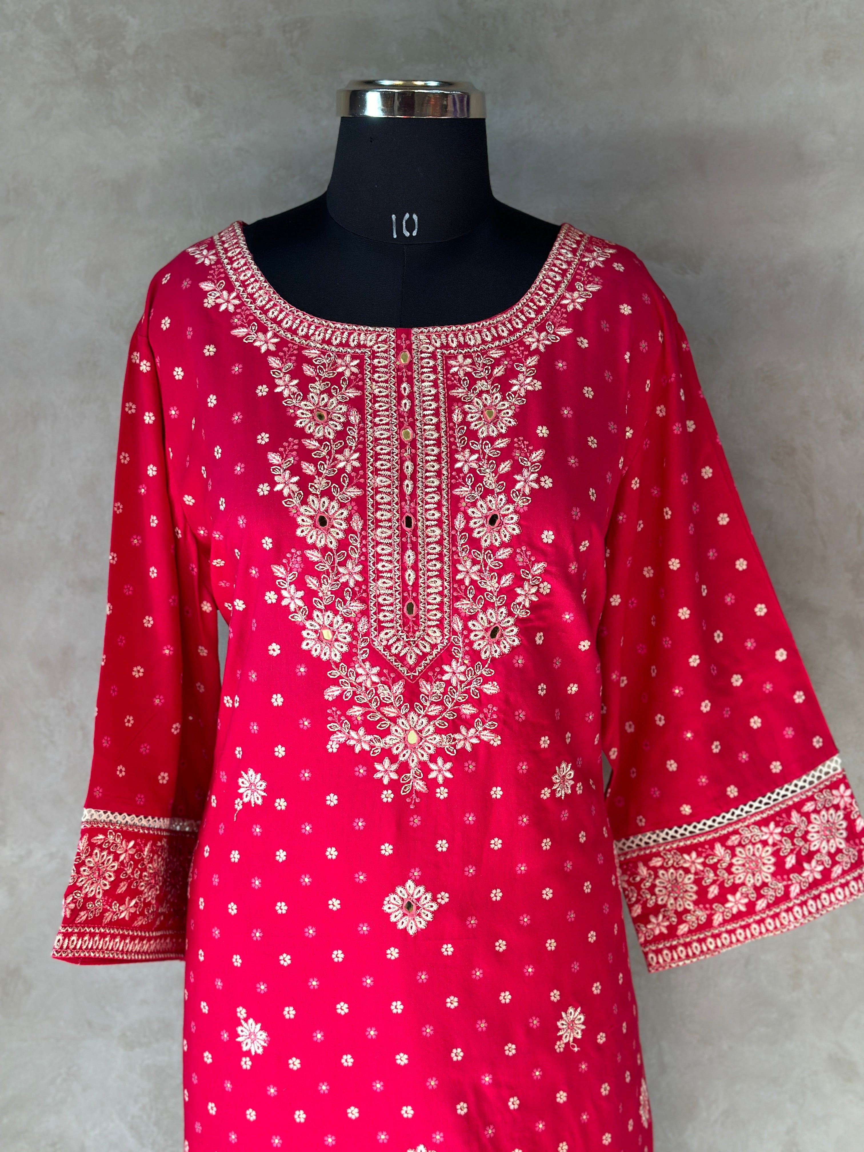 EMBROIDERED SUIT SET