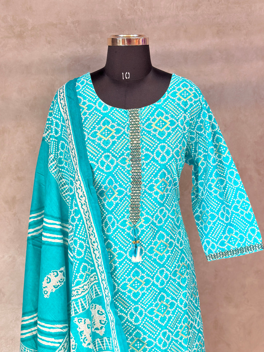 THREE PIECE BHANDEJ SUIT SET