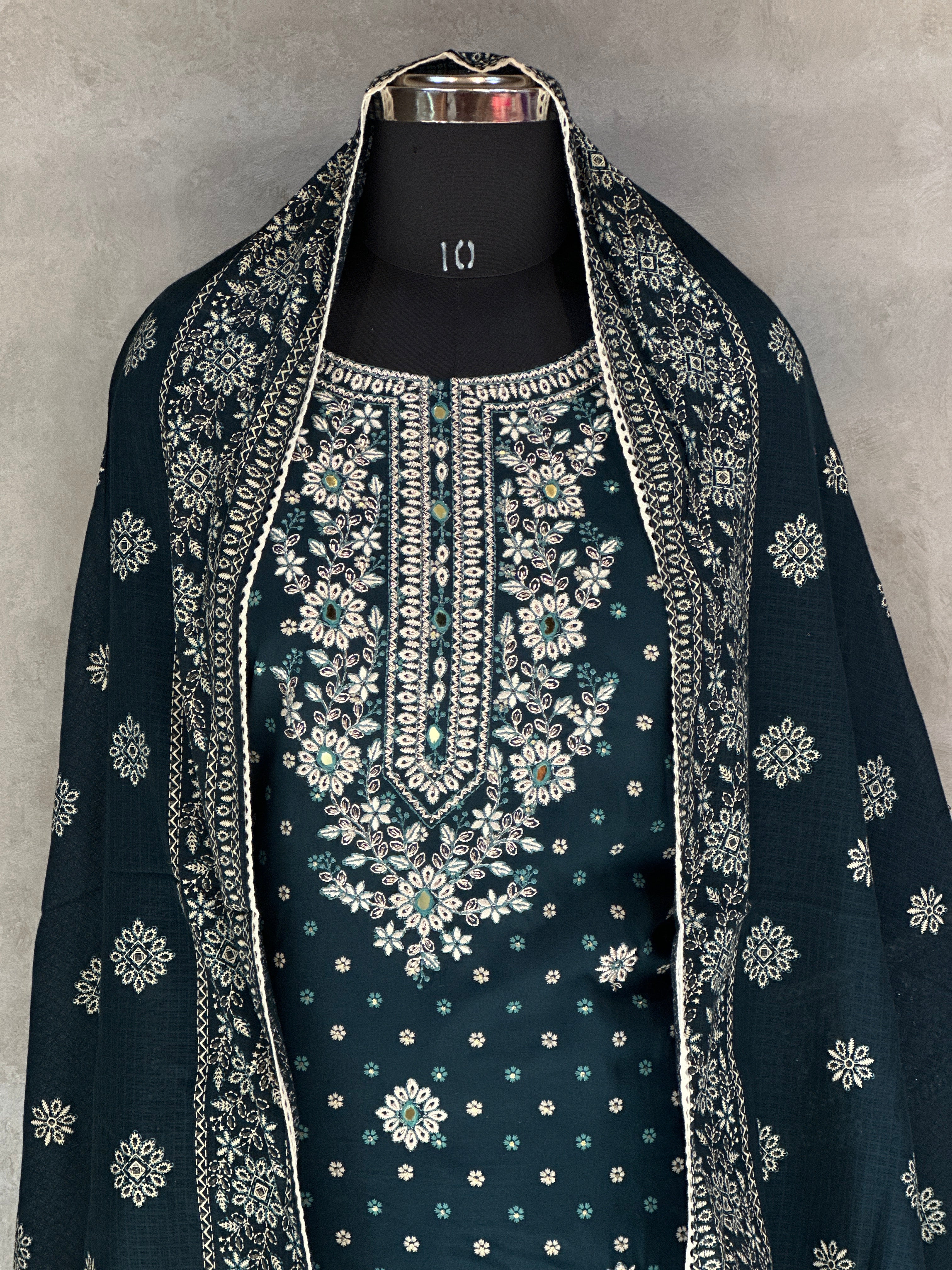 EMBROIDERED SUIT SET
