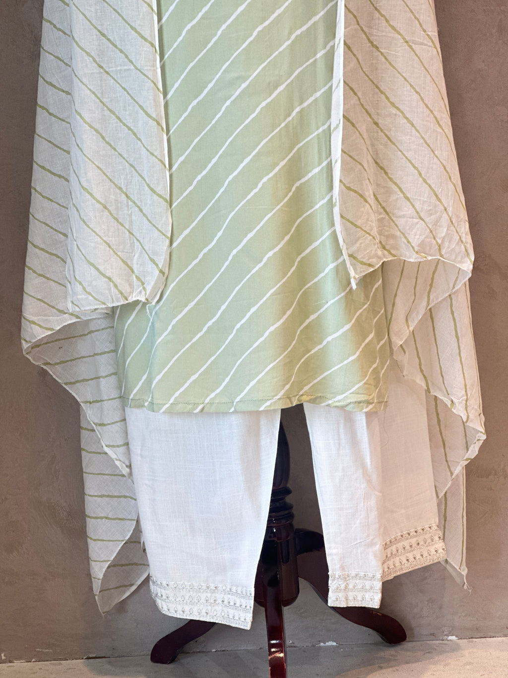 THREE PIECES SUIT SET