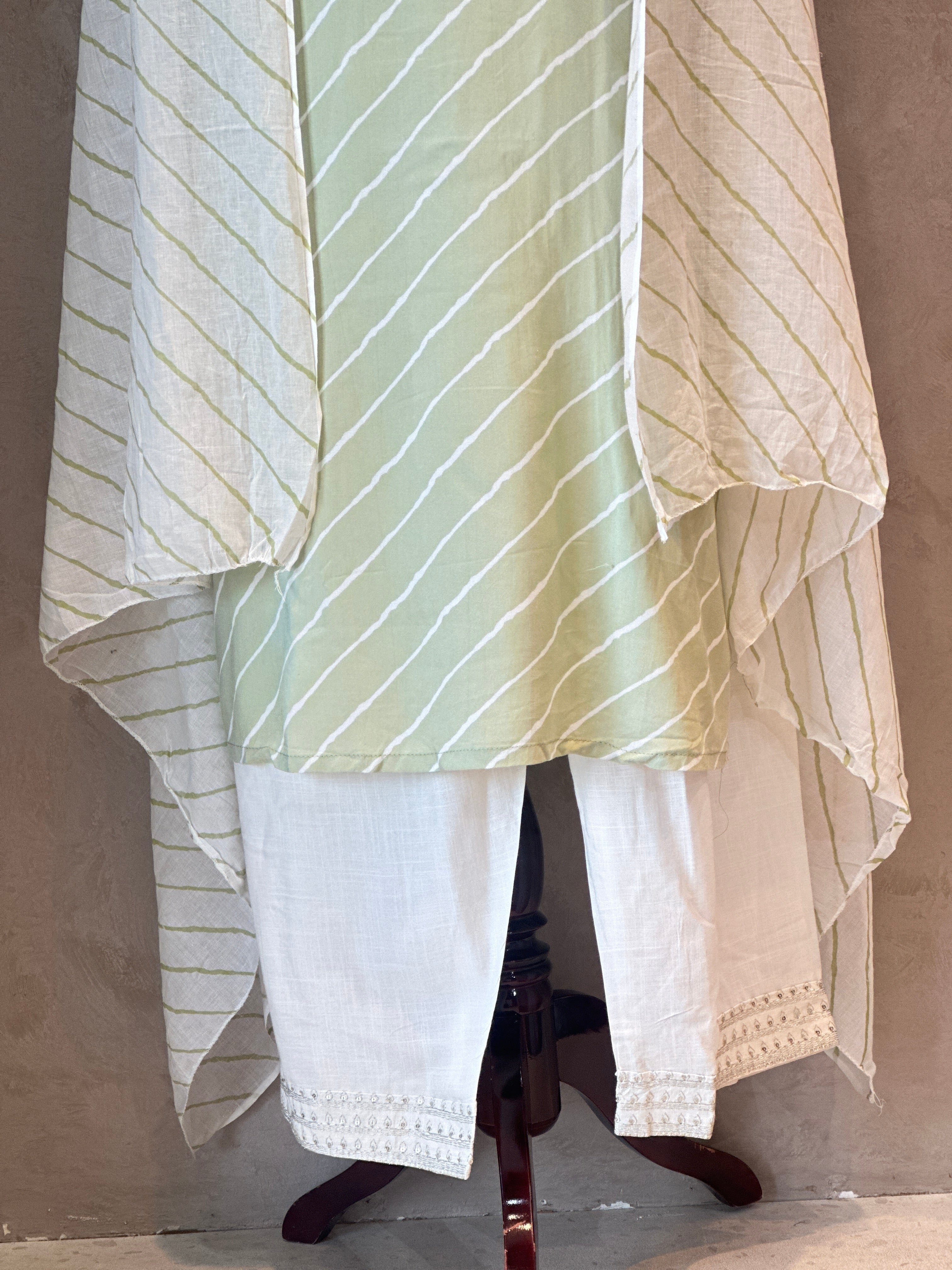 THREE PIECES SUIT SET