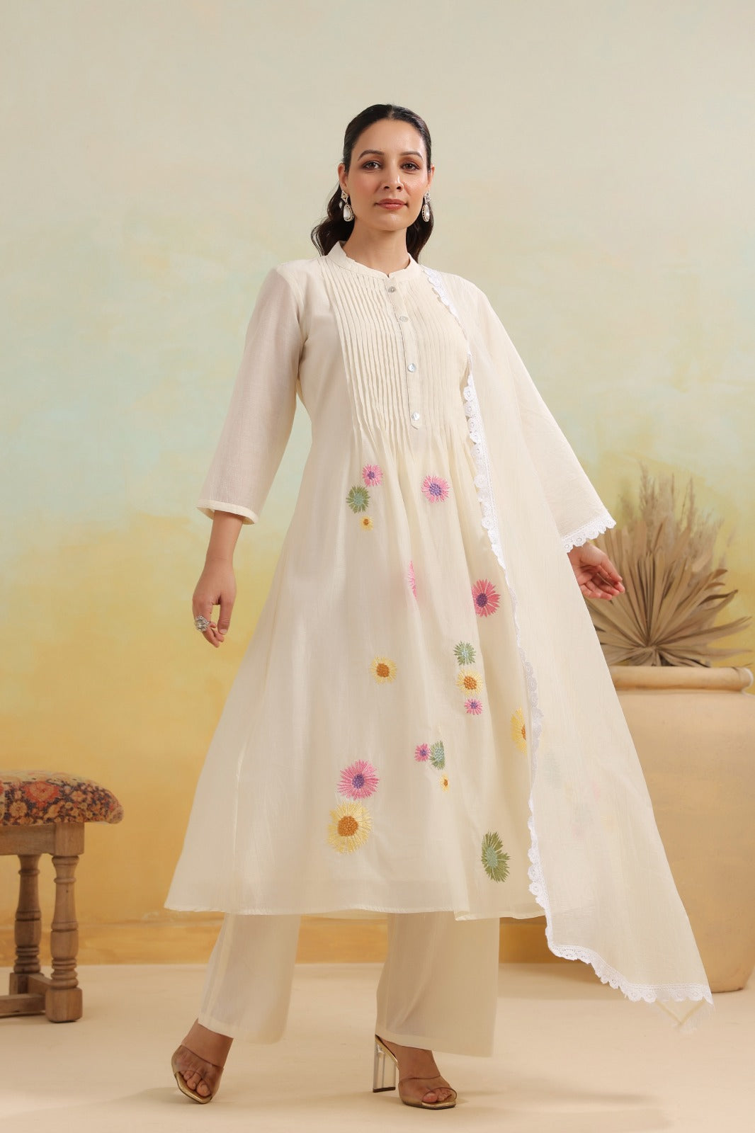 MUL CHANDERI FLOWER EMBROIDERED SUIT SET