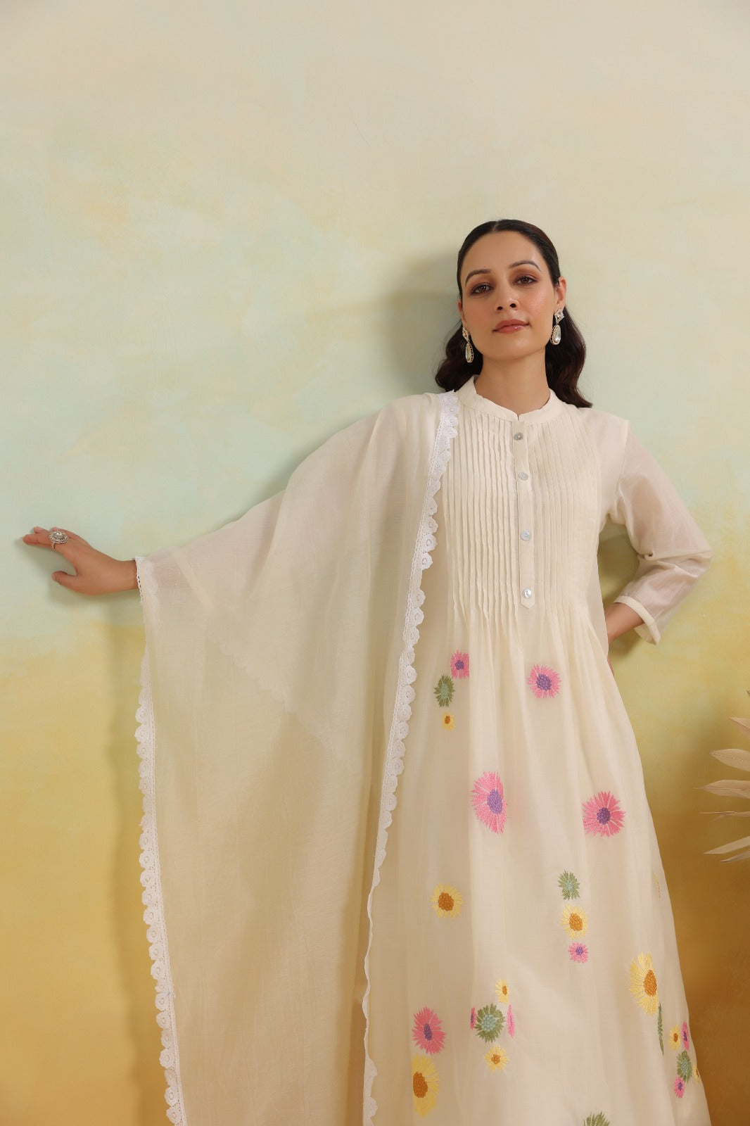 MUL CHANDERI FLOWER EMBROIDERED SUIT SET