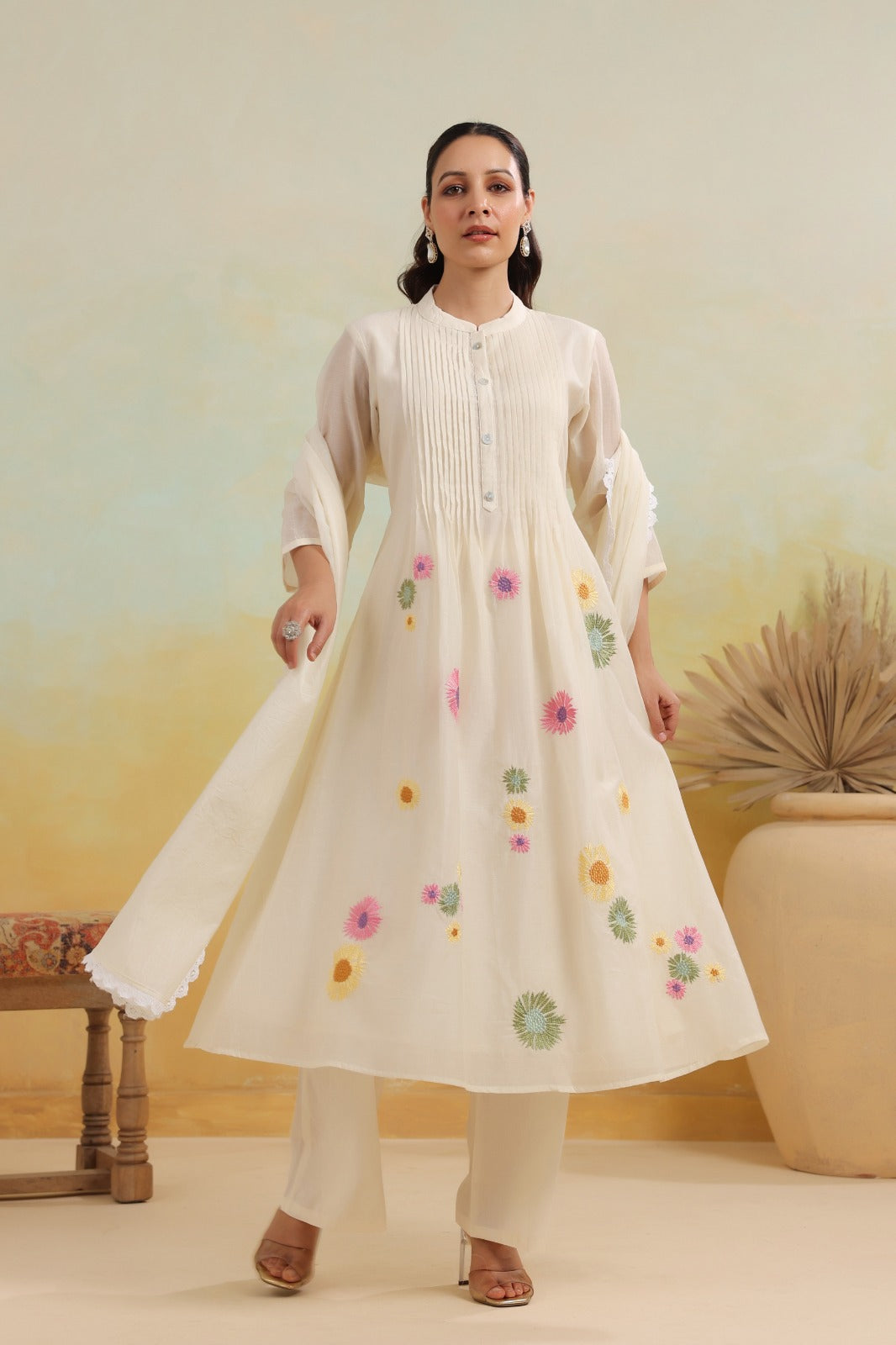 MUL CHANDERI FLOWER EMBROIDERED SUIT SET