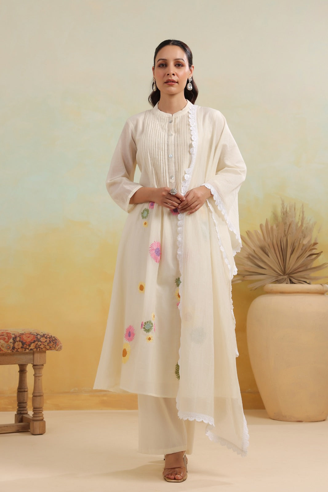 MUL CHANDERI FLOWER EMBROIDERED SUIT SET