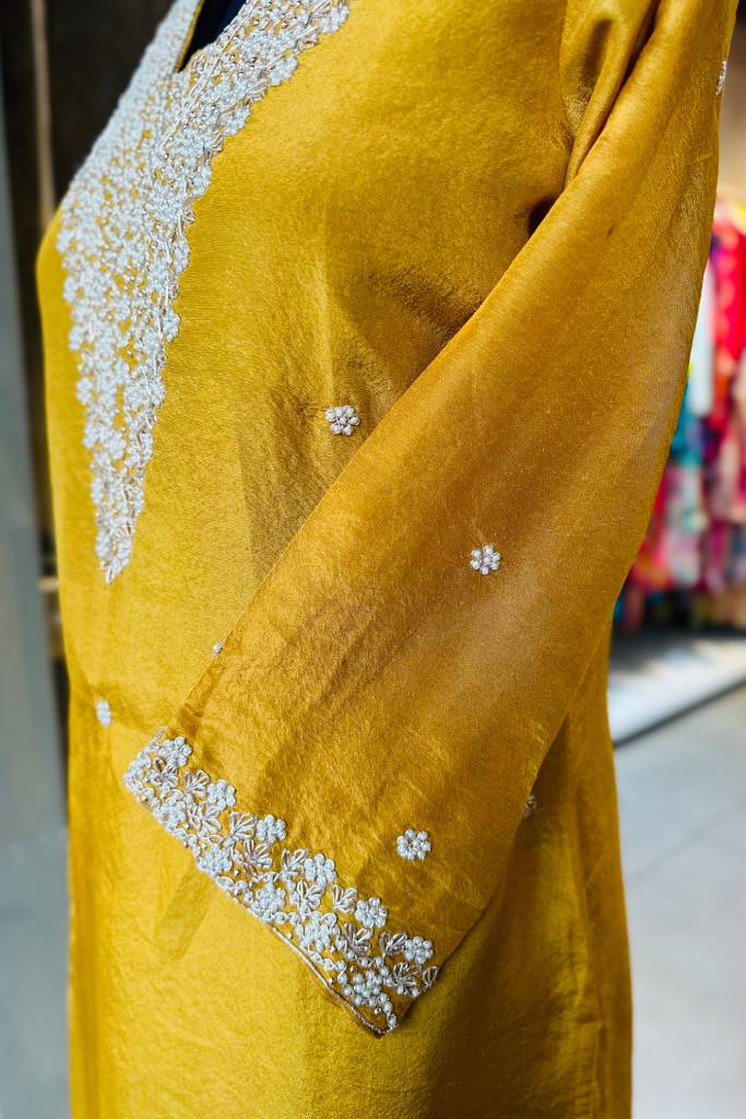 Pure Tissue Handwork Suit