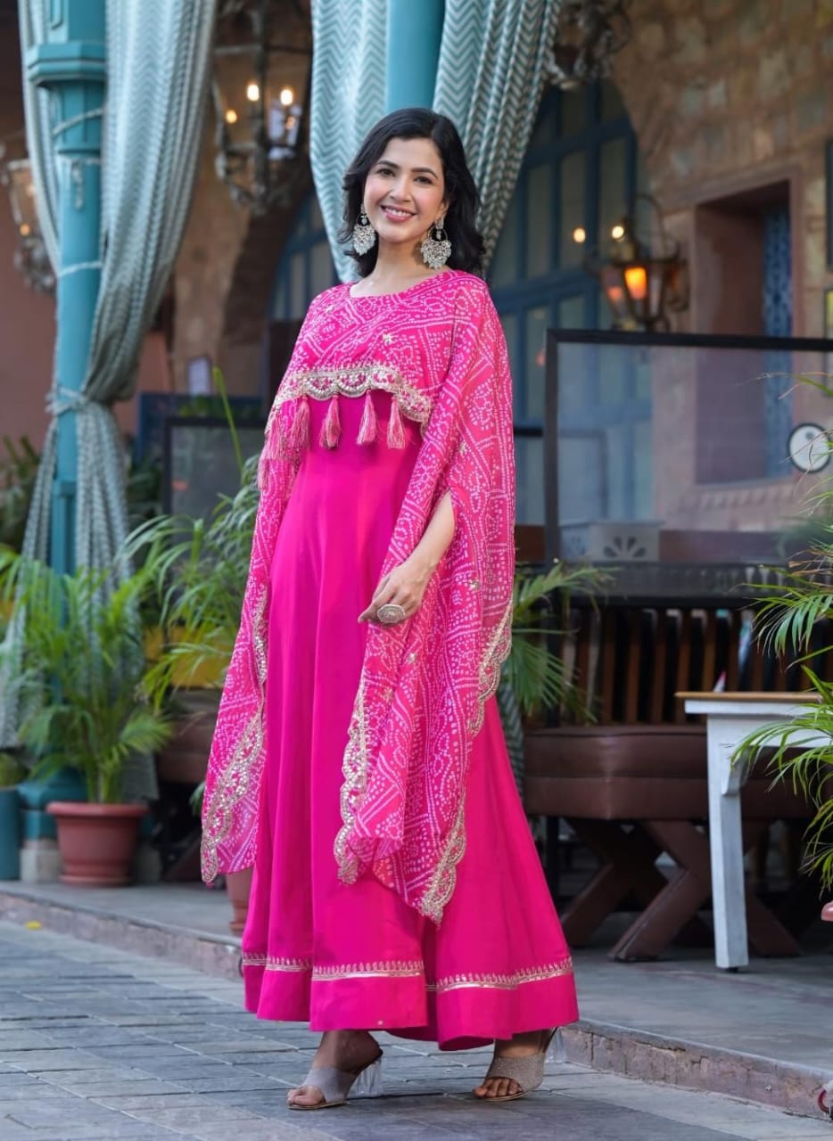 INDO-WESTERN BHANDEJ GOWN