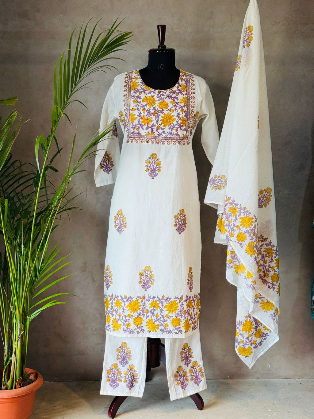 ✨Summer Sunshine Floral Suit ✨