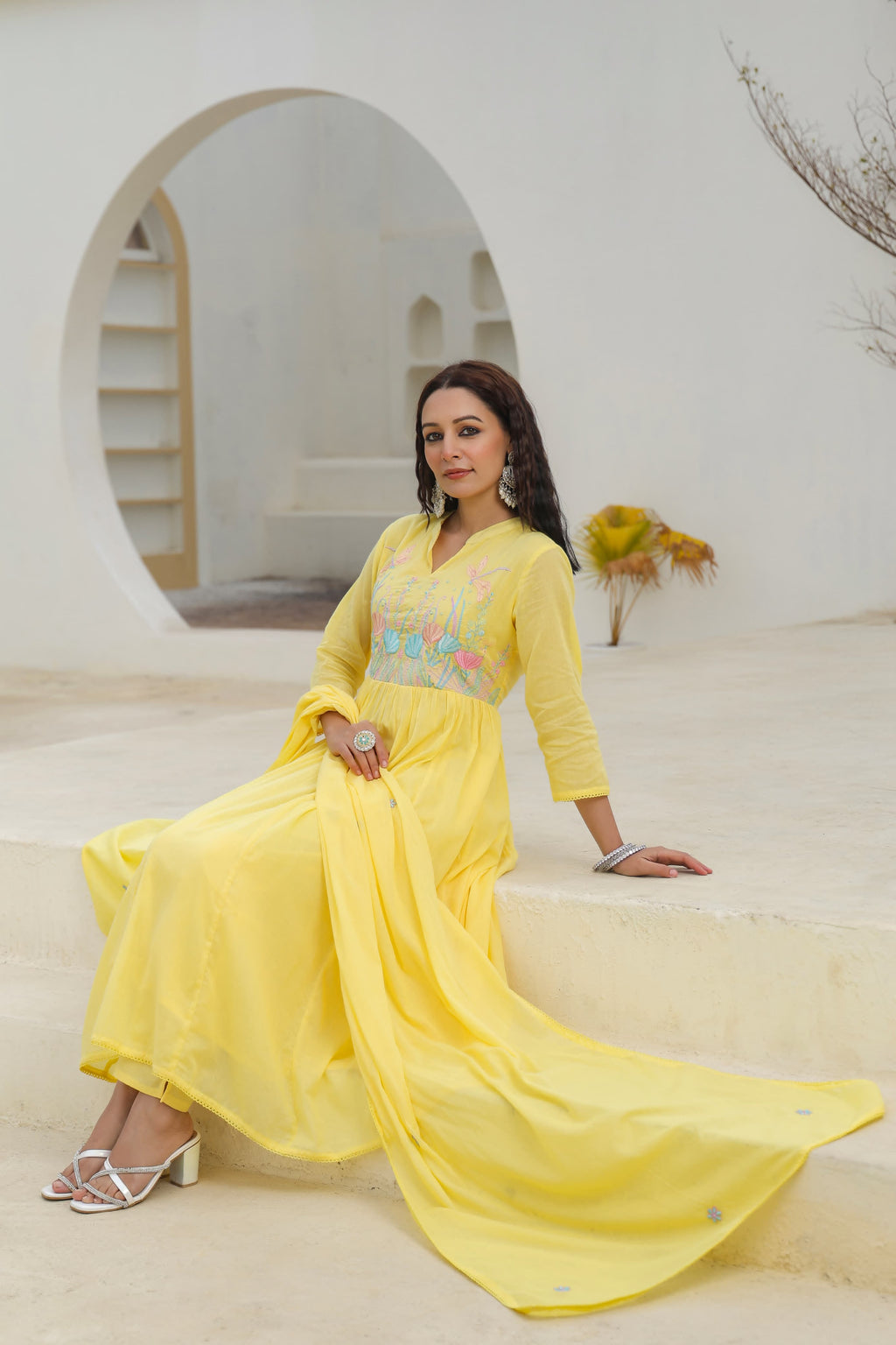 BEAUTIFUL EMBROIDERED MUL COTTON SUIT SET