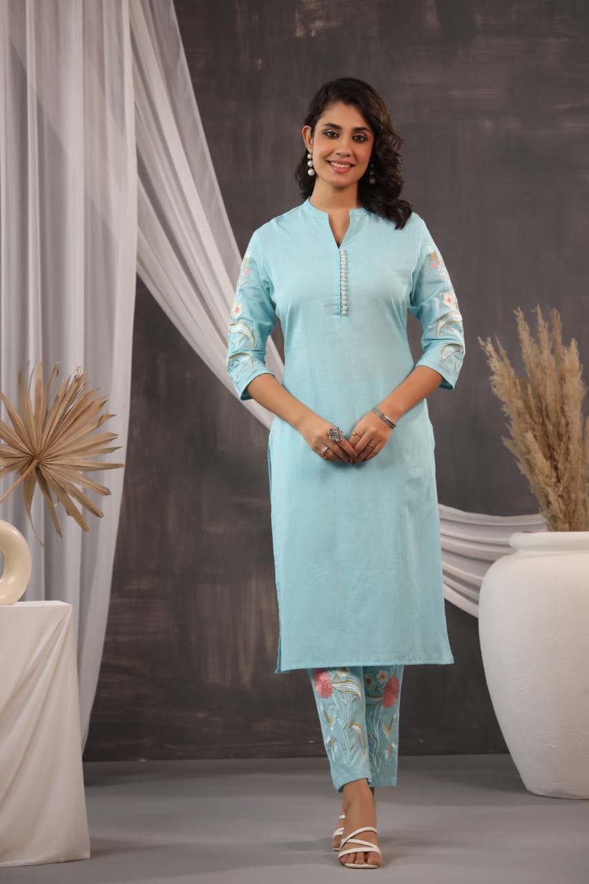 EMBROIDERED KURTA PANT SET