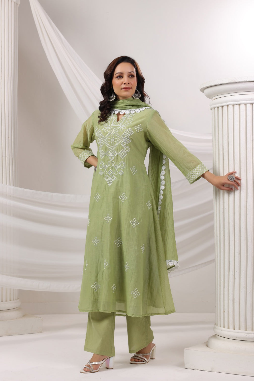 MUL CHANDERI EMBROIDERED SUIT