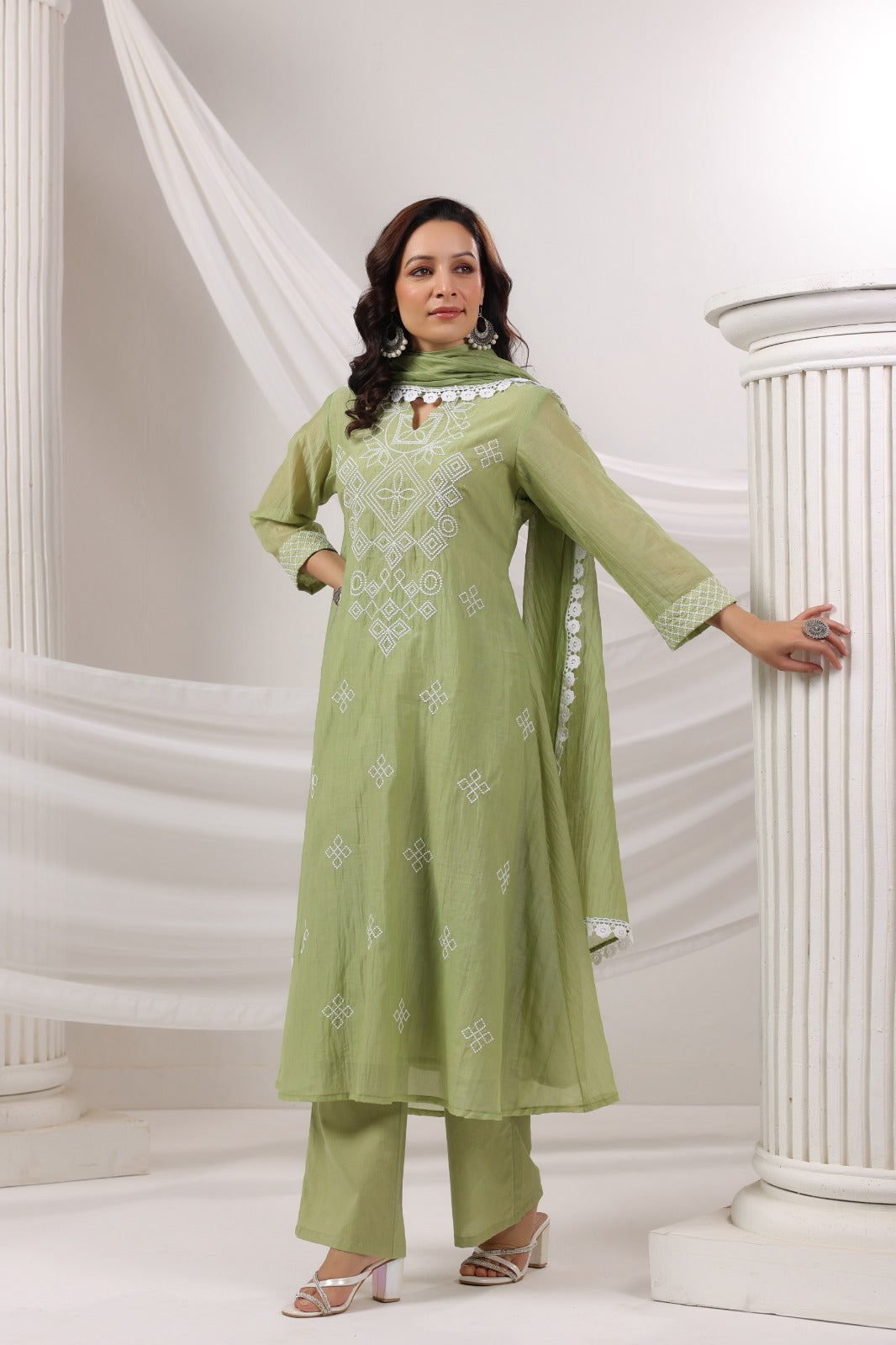 MUL CHANDERI EMBROIDERED SUIT