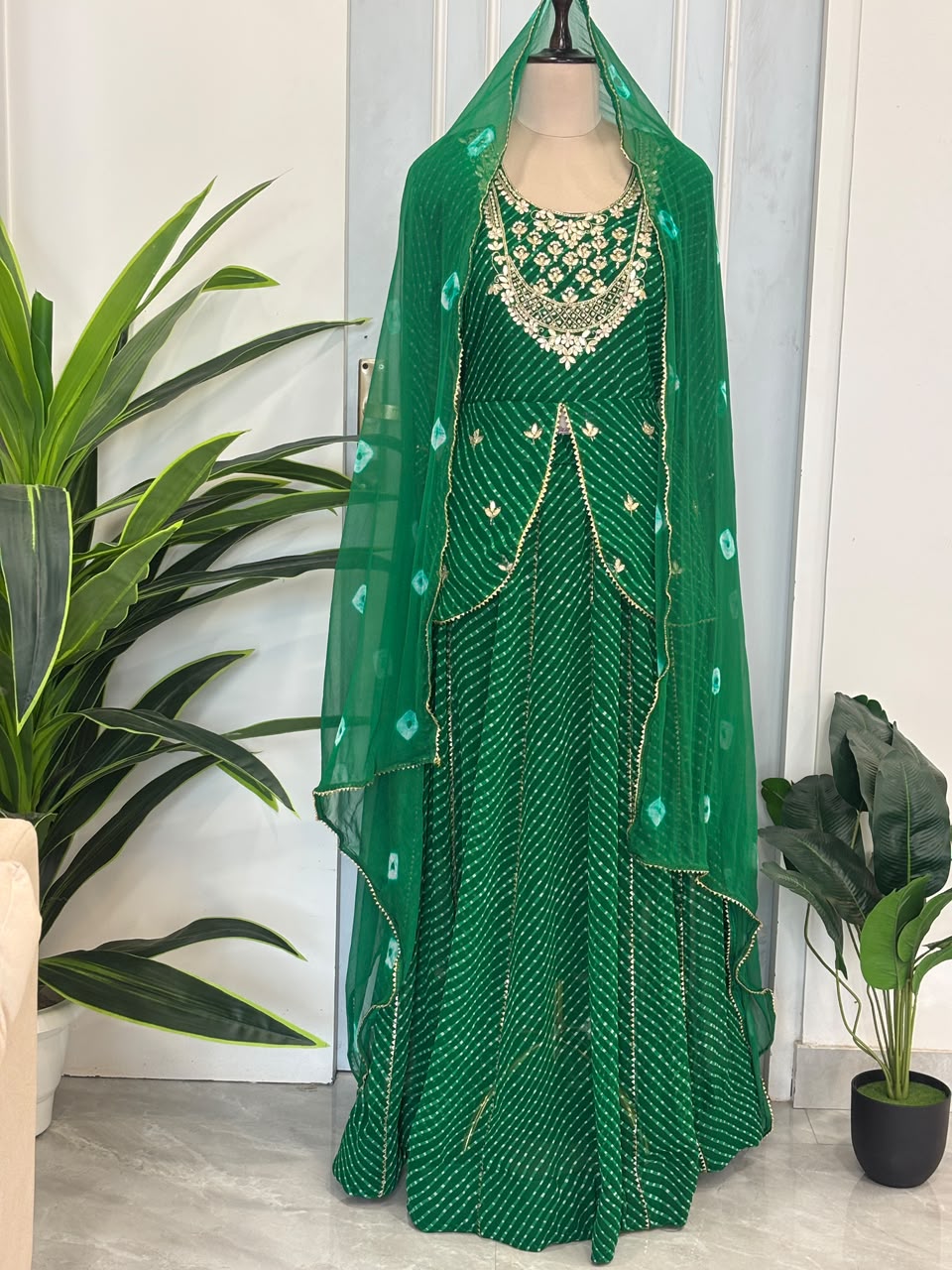 MOTHDA SPECIAL HANDWORK SKIRT SET