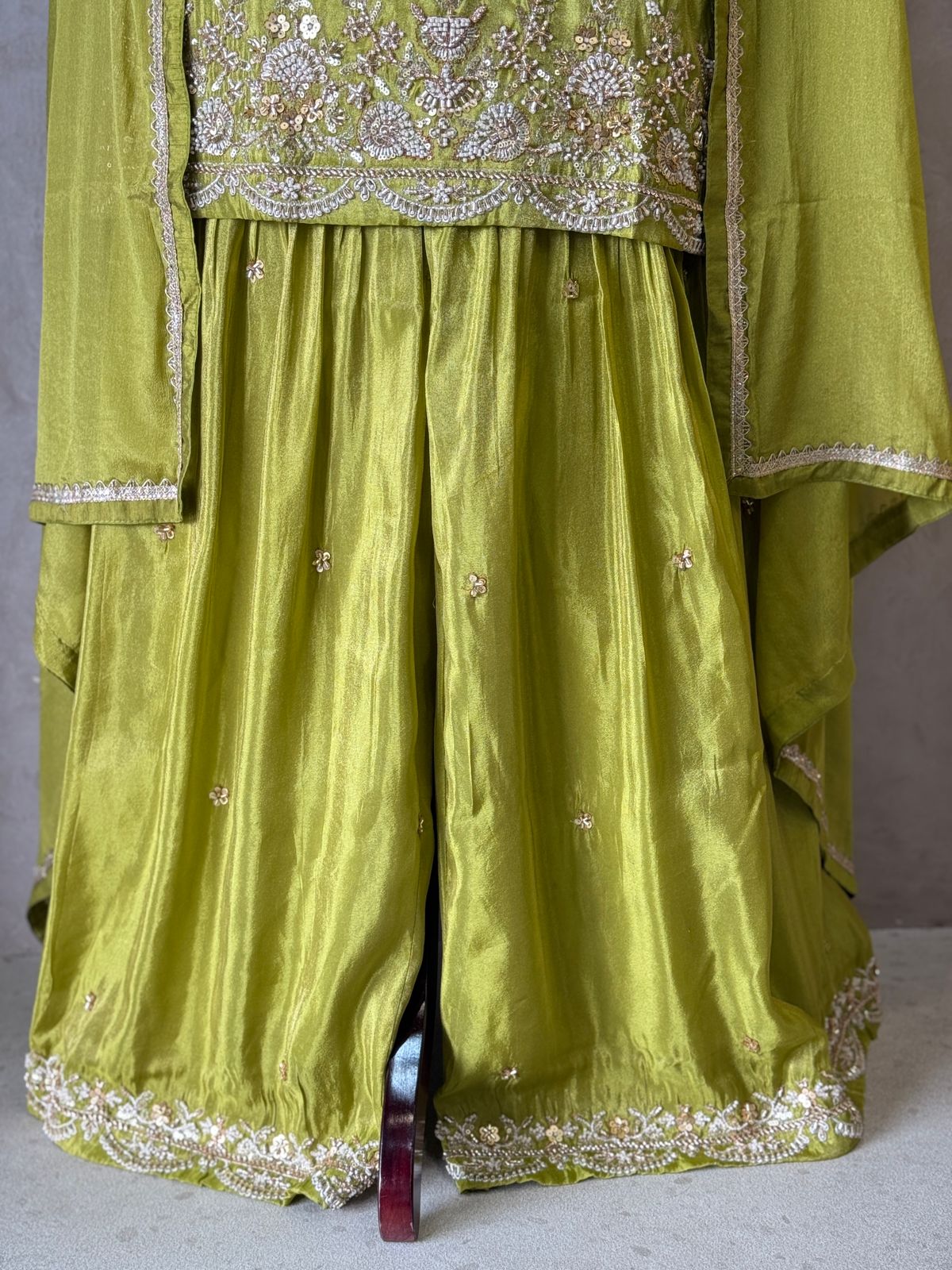 PREMIUM SHARARA SET IN ZARI TISSUE