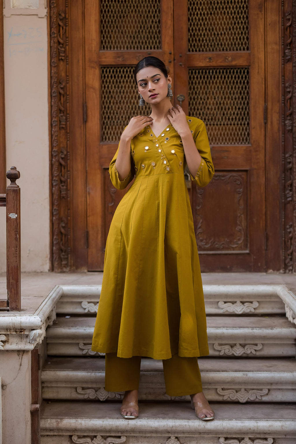 TRENDY TWO PIECE MIRROR WORK SUIT