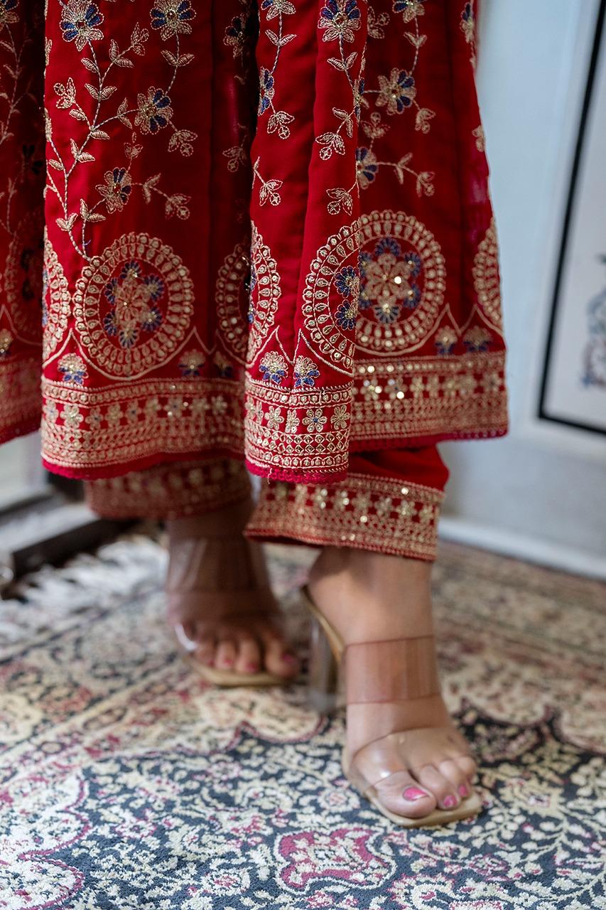 BEAUTIFUL ANARKALI SUIT SET