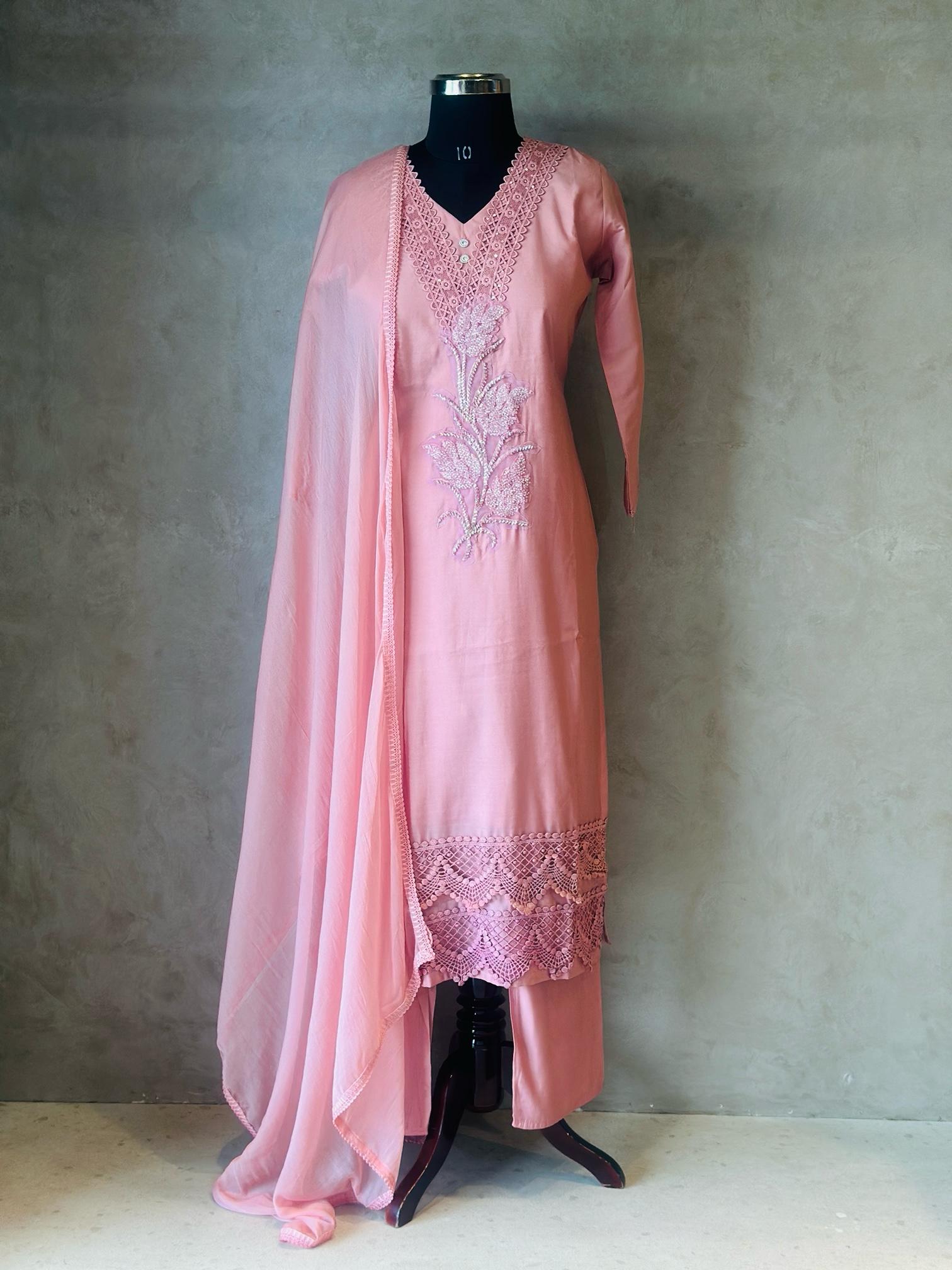 BEAUTIFUL HANDWORK SUIT SET